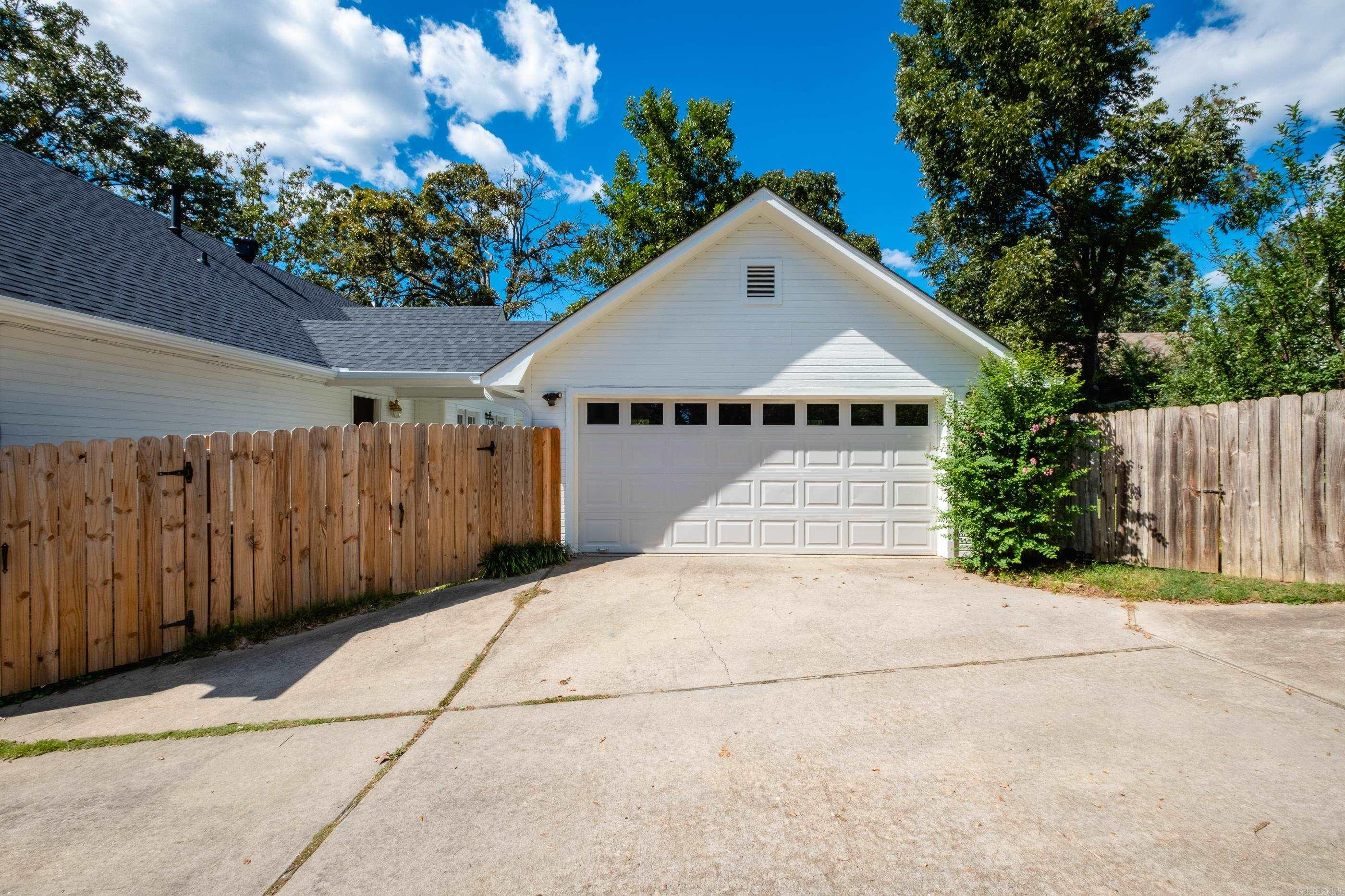 8100 Coleridge Dr  North Little Rock, AR