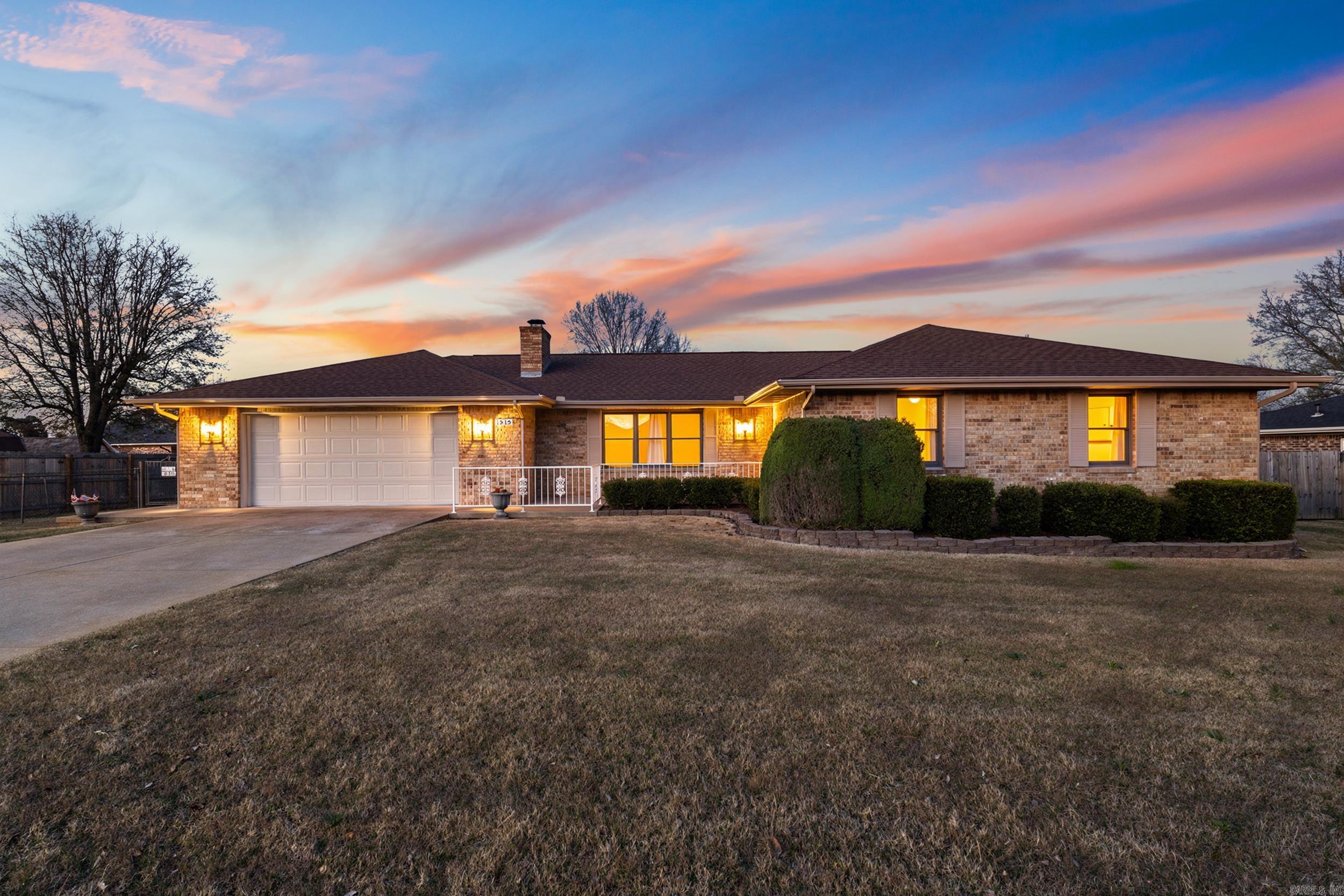 1515 Pine Tree Lane  Mountain Home, AR