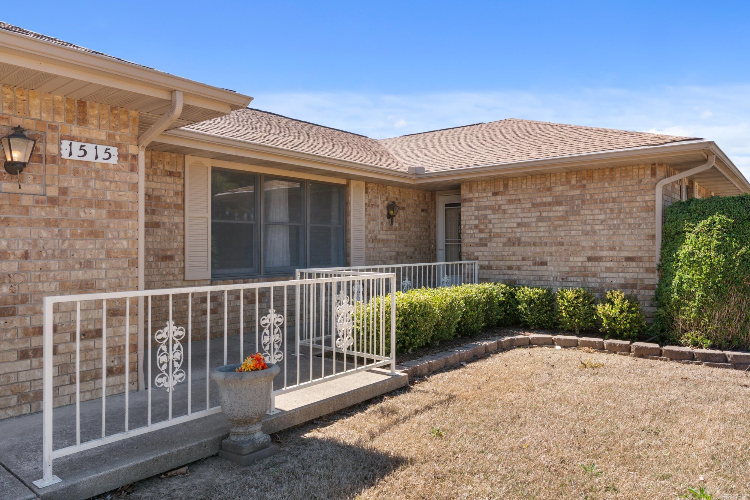 1515 Pine Tree Lane  Mountain Home, AR