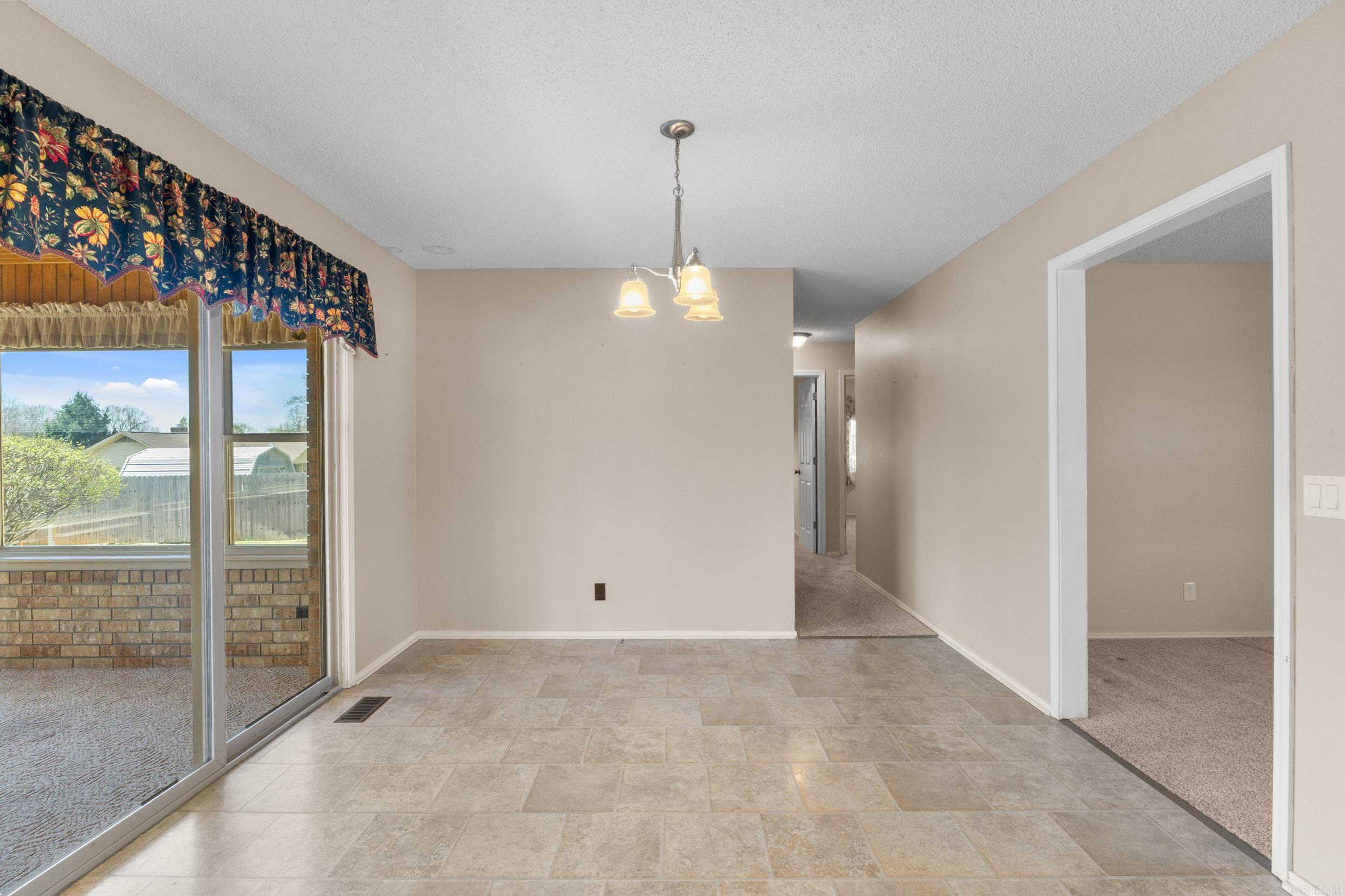 1515 Pine Tree Lane  Mountain Home, AR