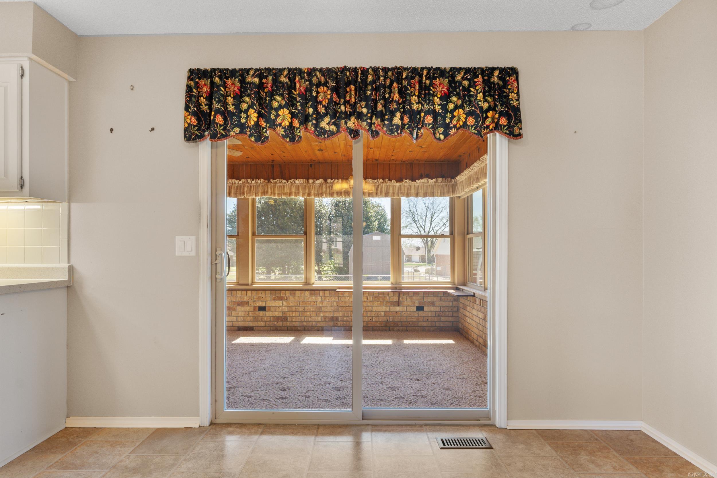 1515 Pine Tree Lane  Mountain Home, AR