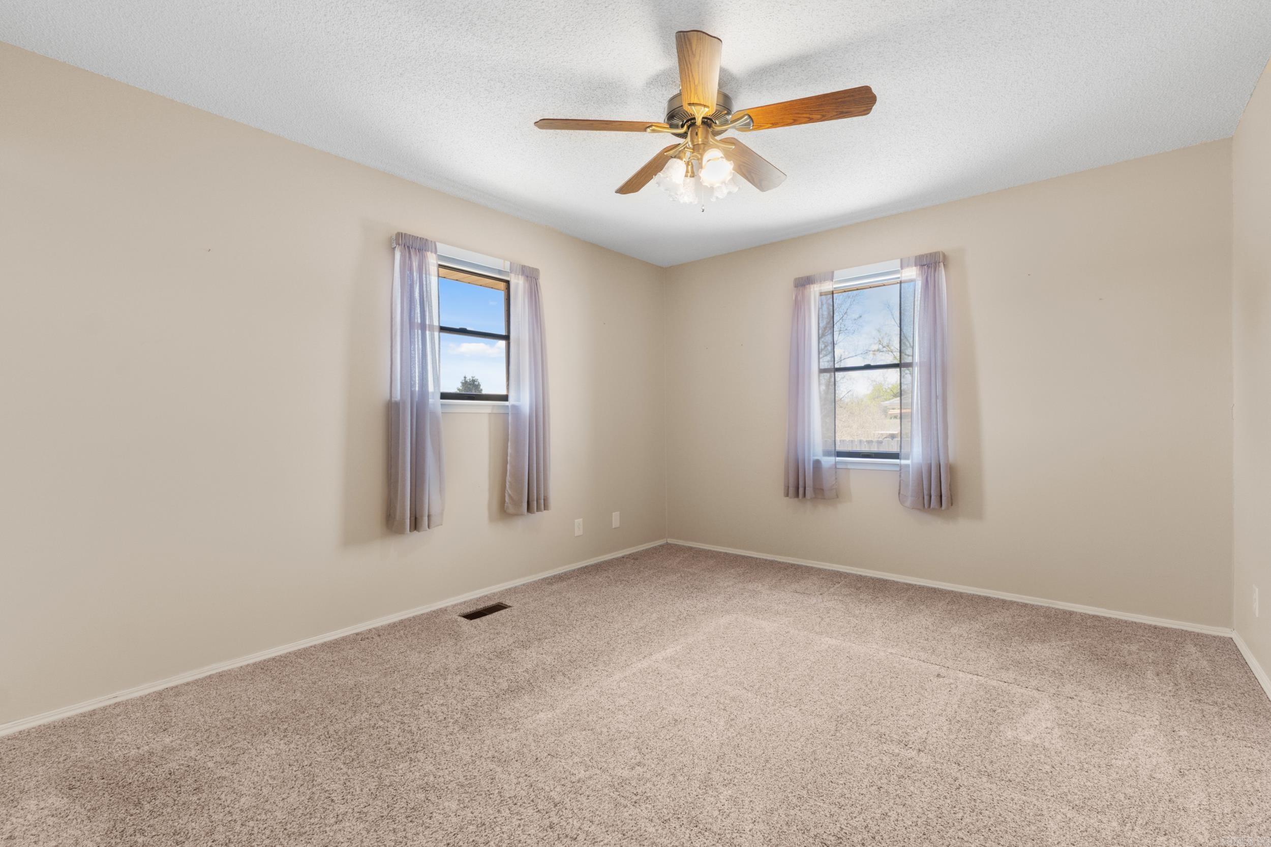 1515 Pine Tree Lane  Mountain Home, AR