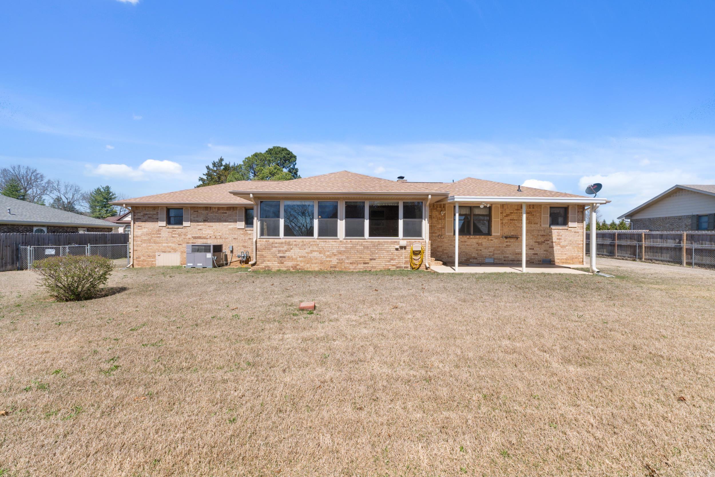 1515 Pine Tree Lane  Mountain Home, AR