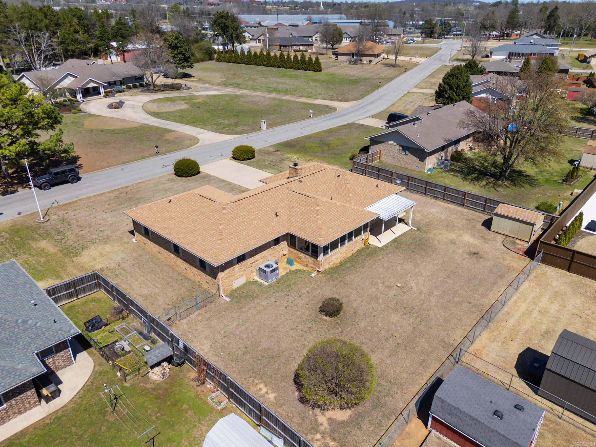 1515 Pine Tree Lane  Mountain Home, AR