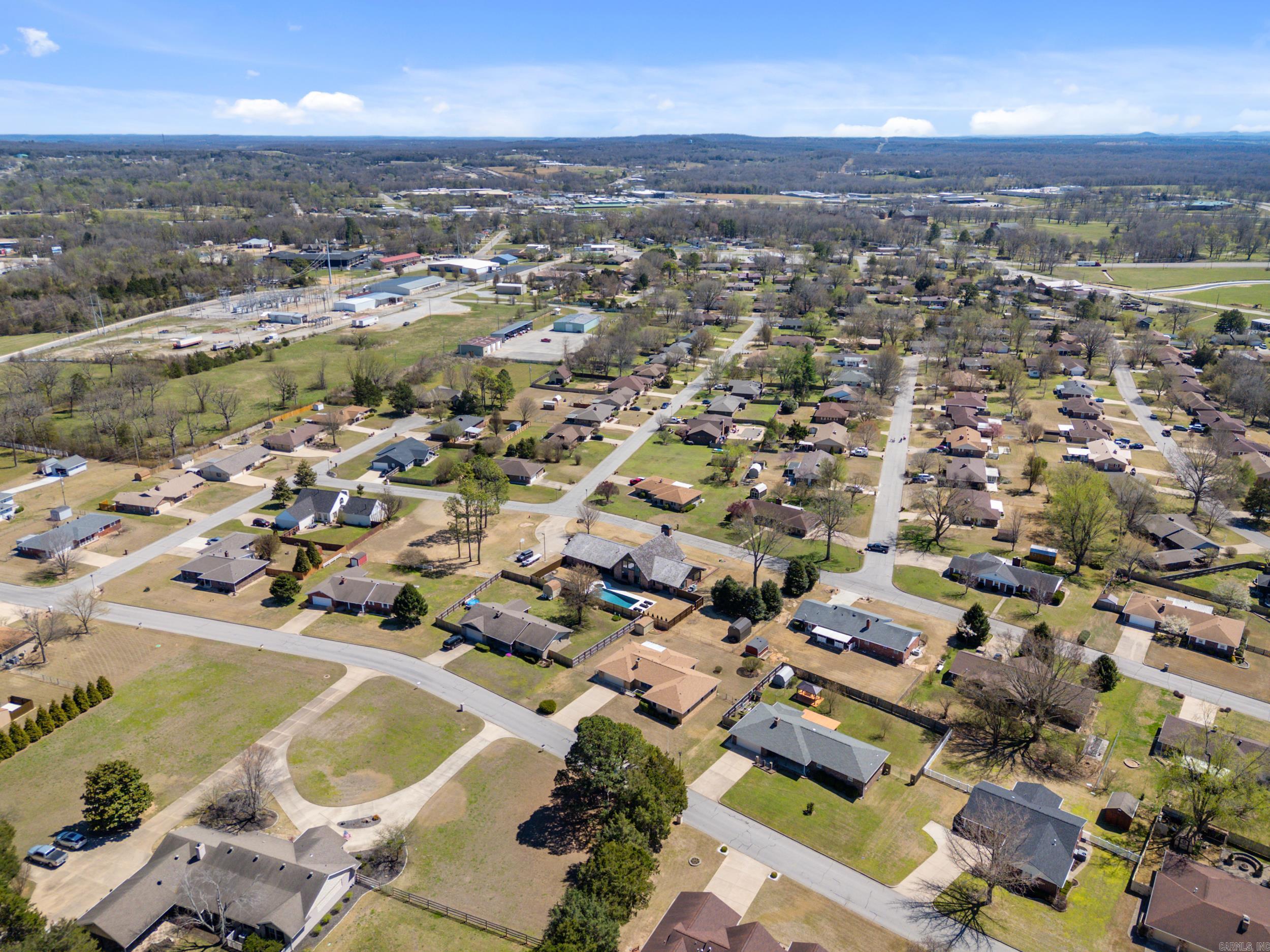 1515 Pine Tree Lane  Mountain Home, AR