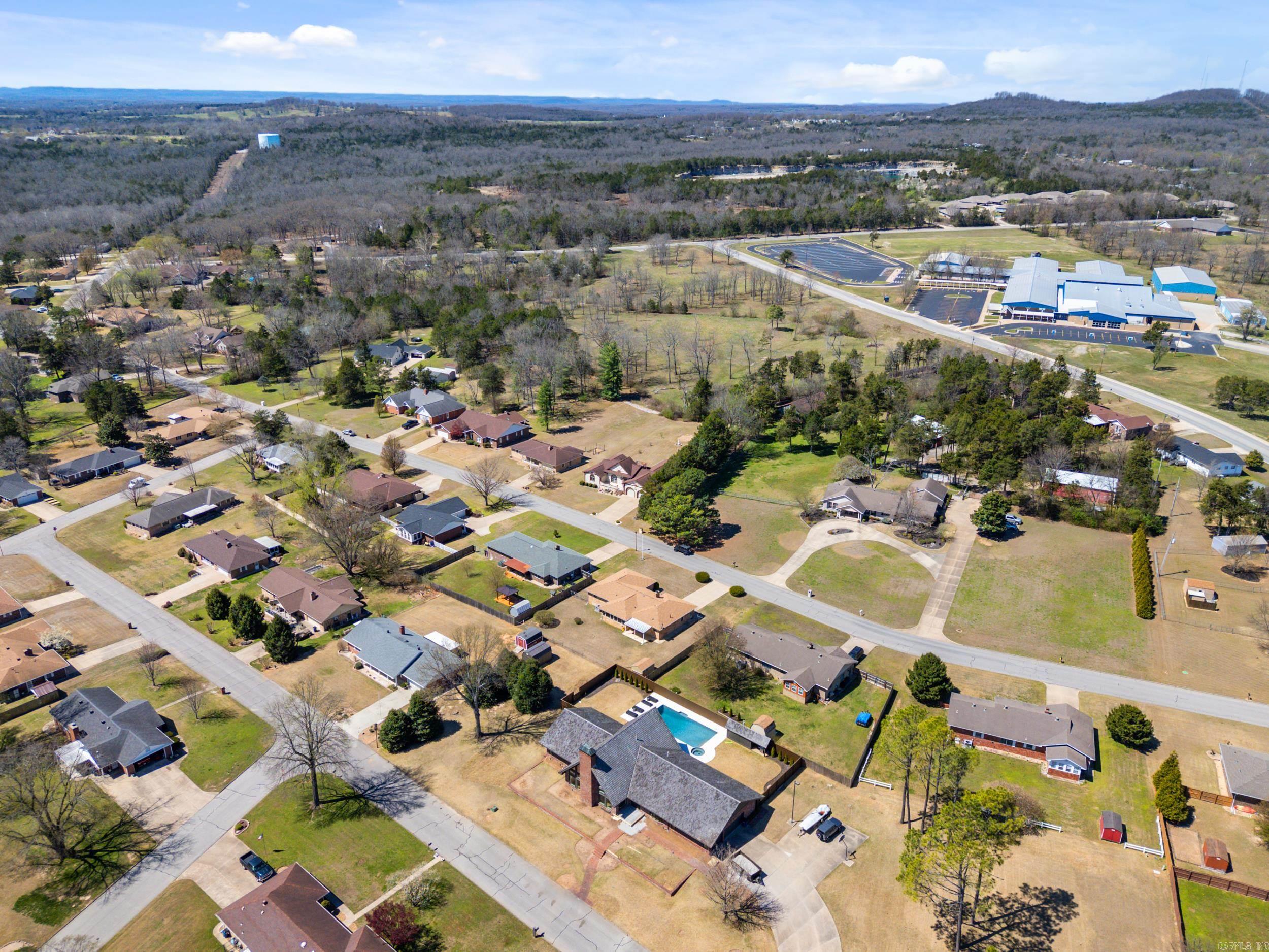 1515 Pine Tree Lane  Mountain Home, AR