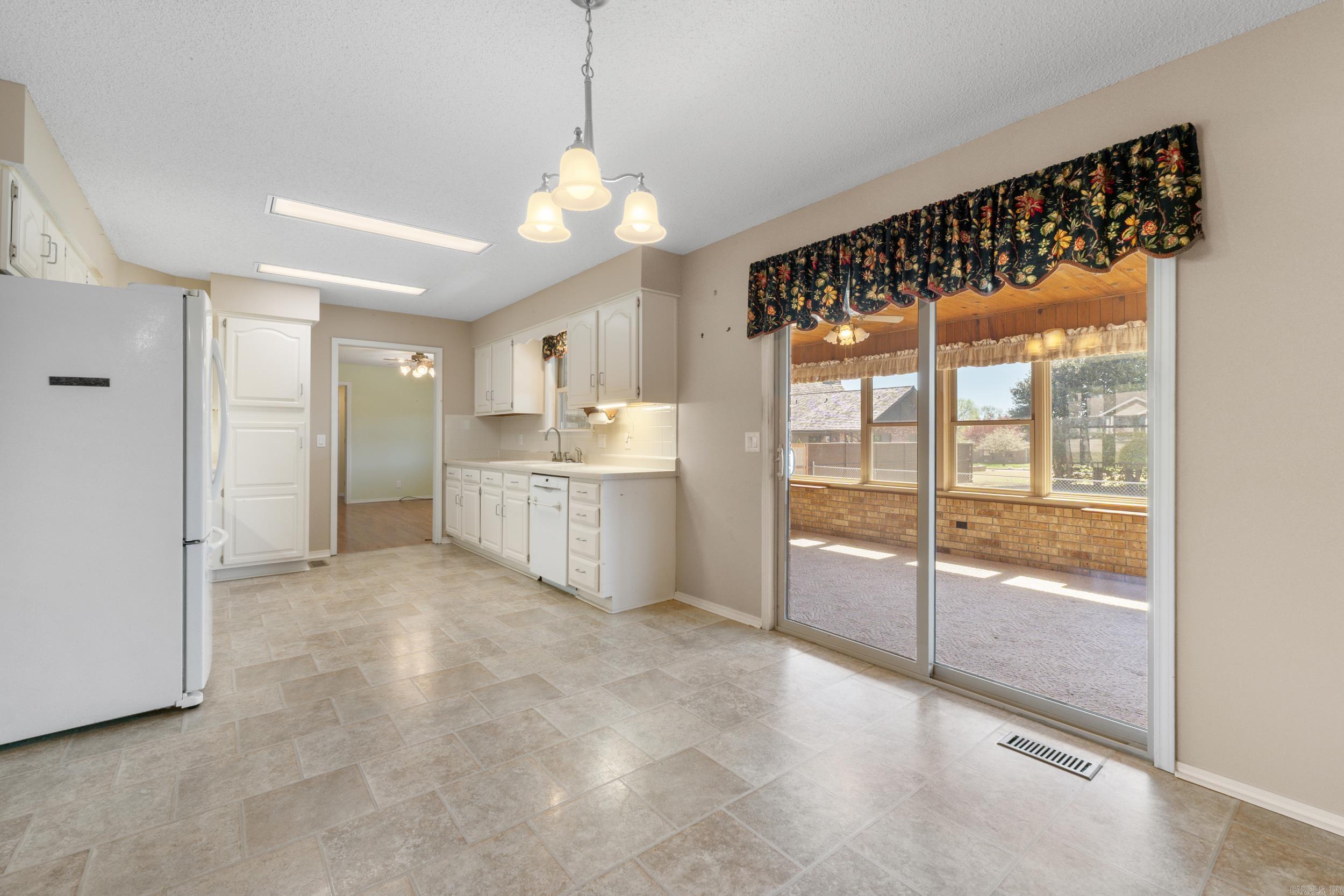 1515 Pine Tree Lane  Mountain Home, AR