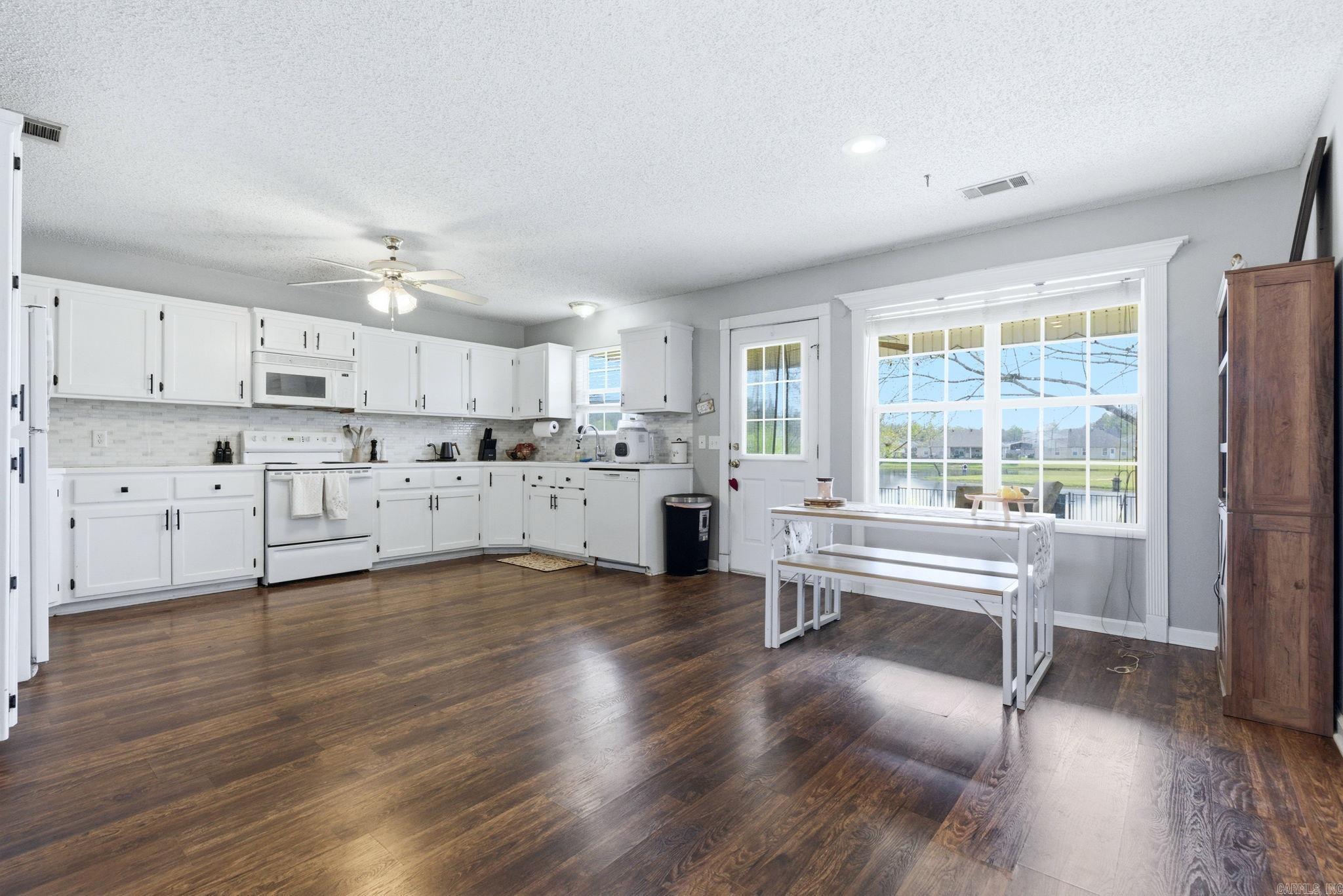 319 lamplighter  Benton, AR