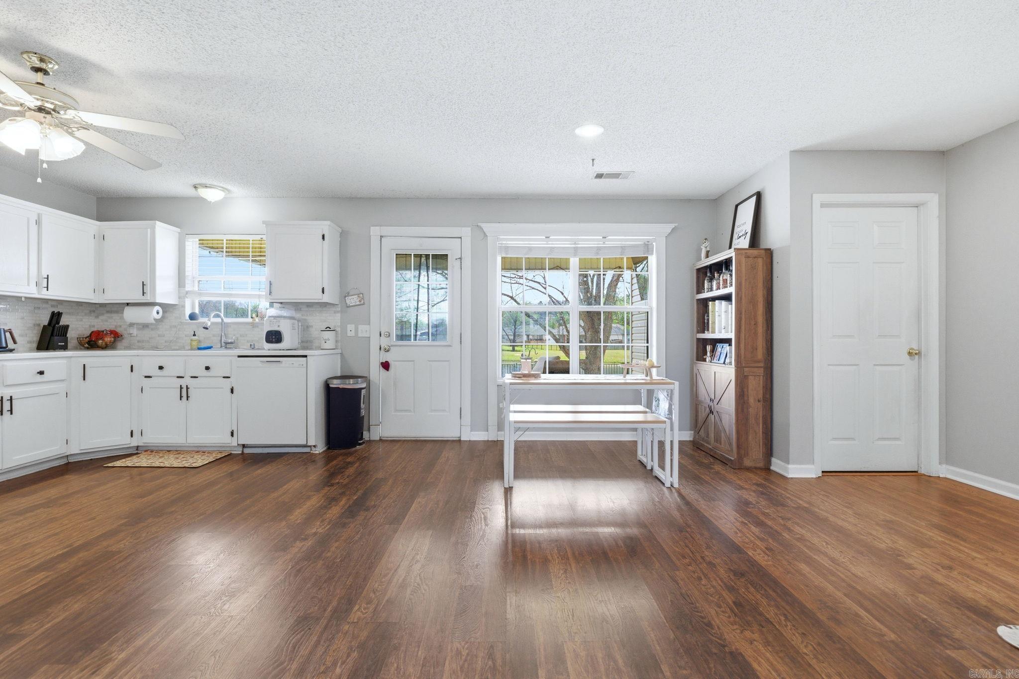 319 lamplighter  Benton, AR