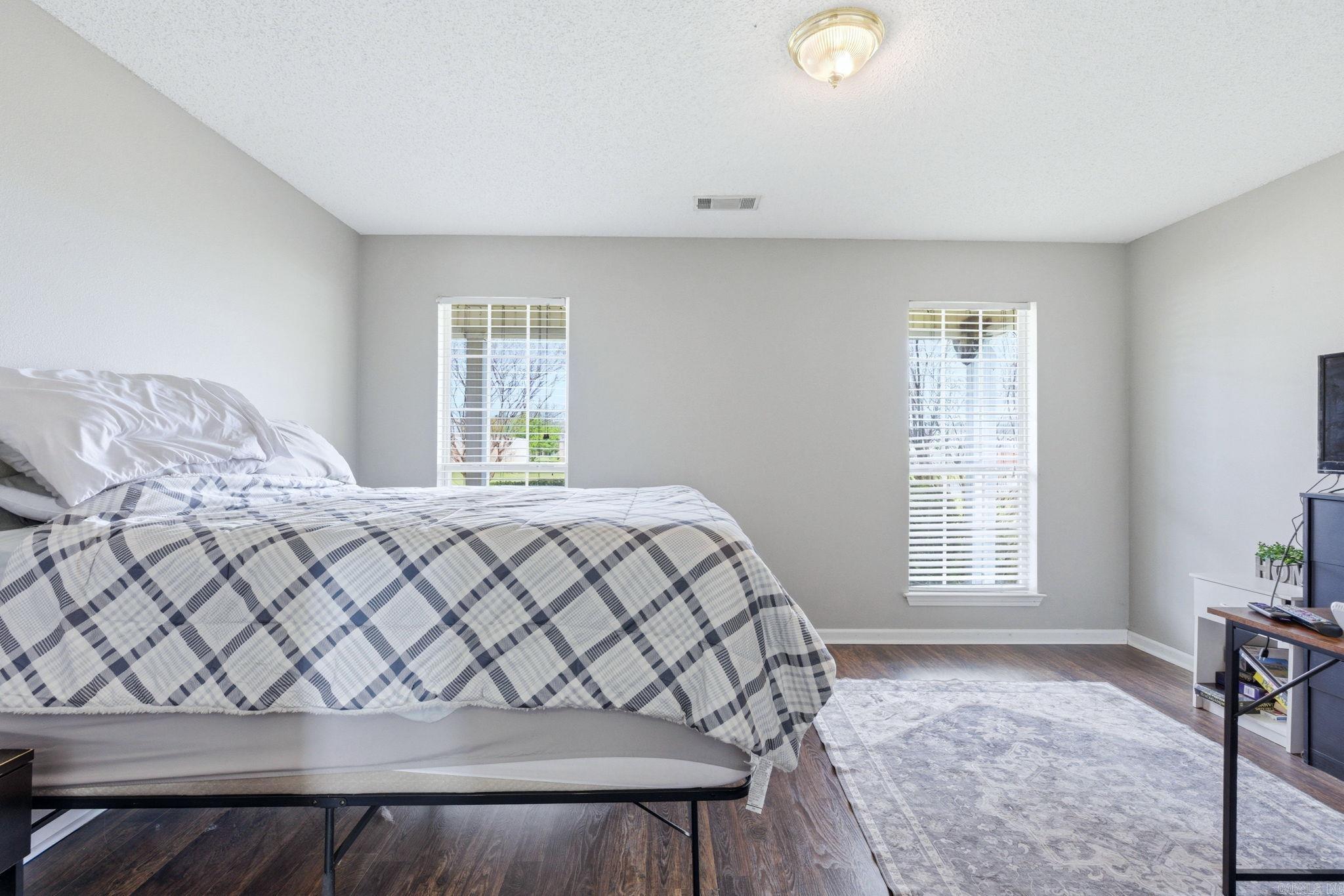 319 lamplighter  Benton, AR