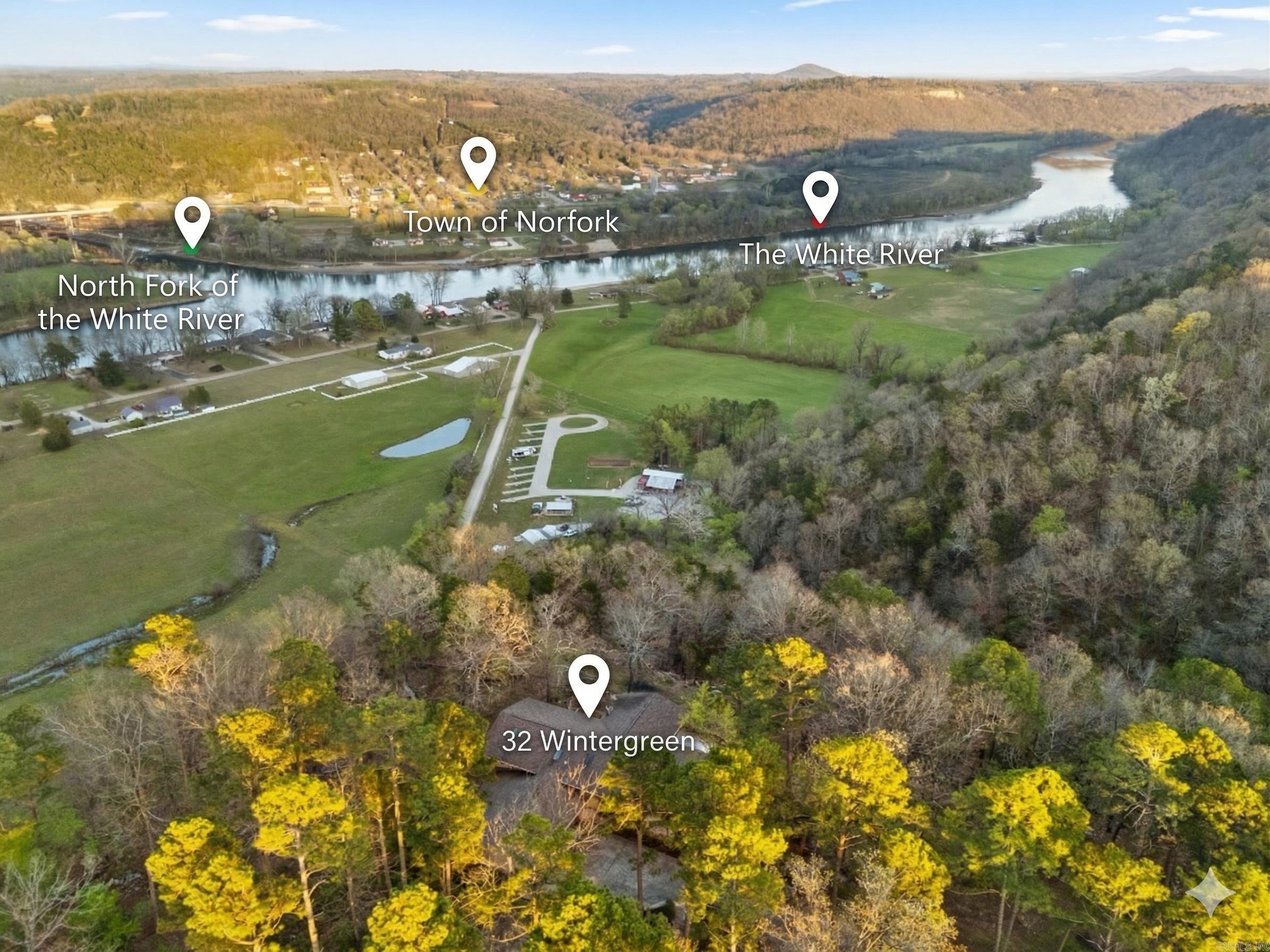 32 Wintergreen Lane  Norfork, AR