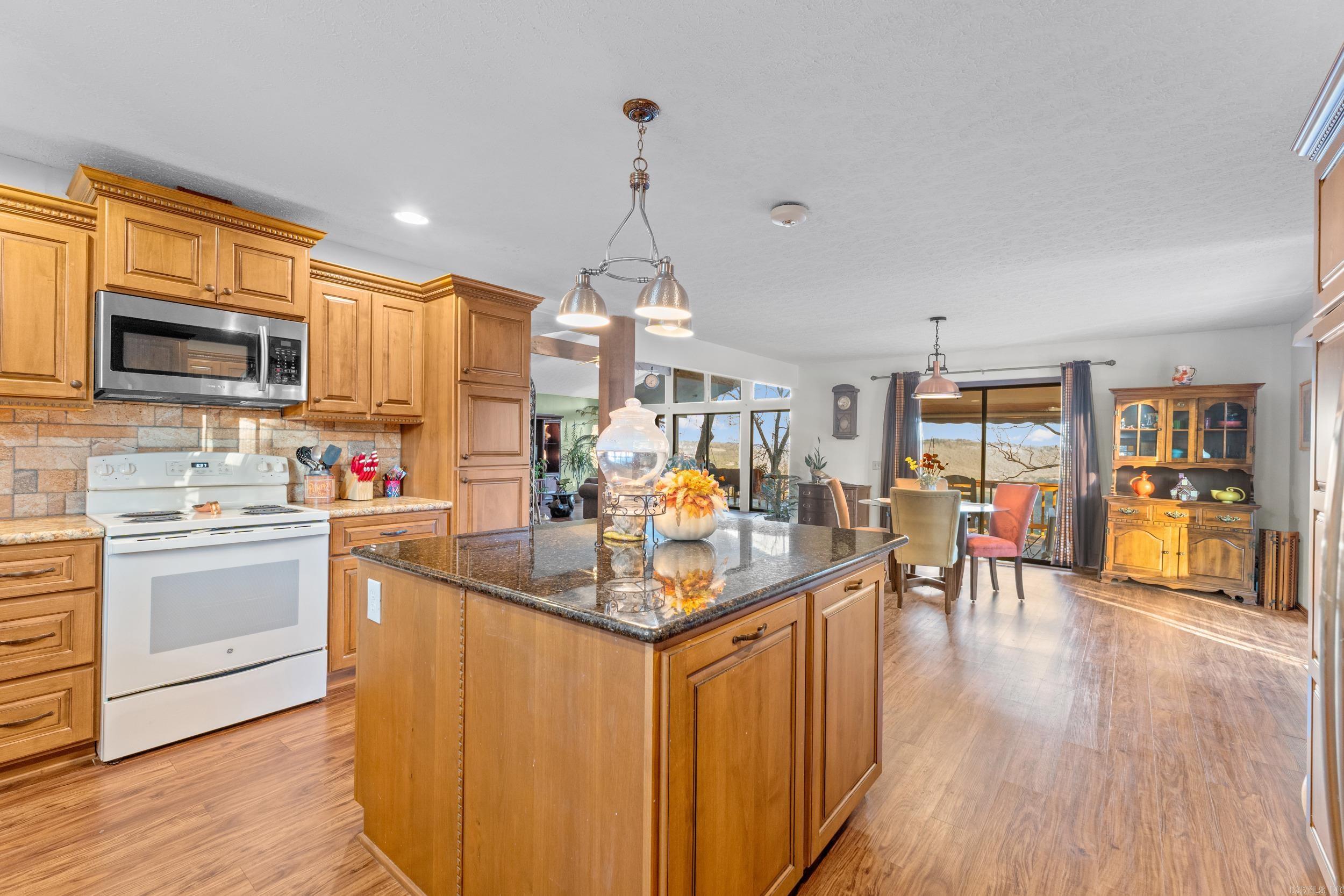 32 Wintergreen Lane  Norfork, AR