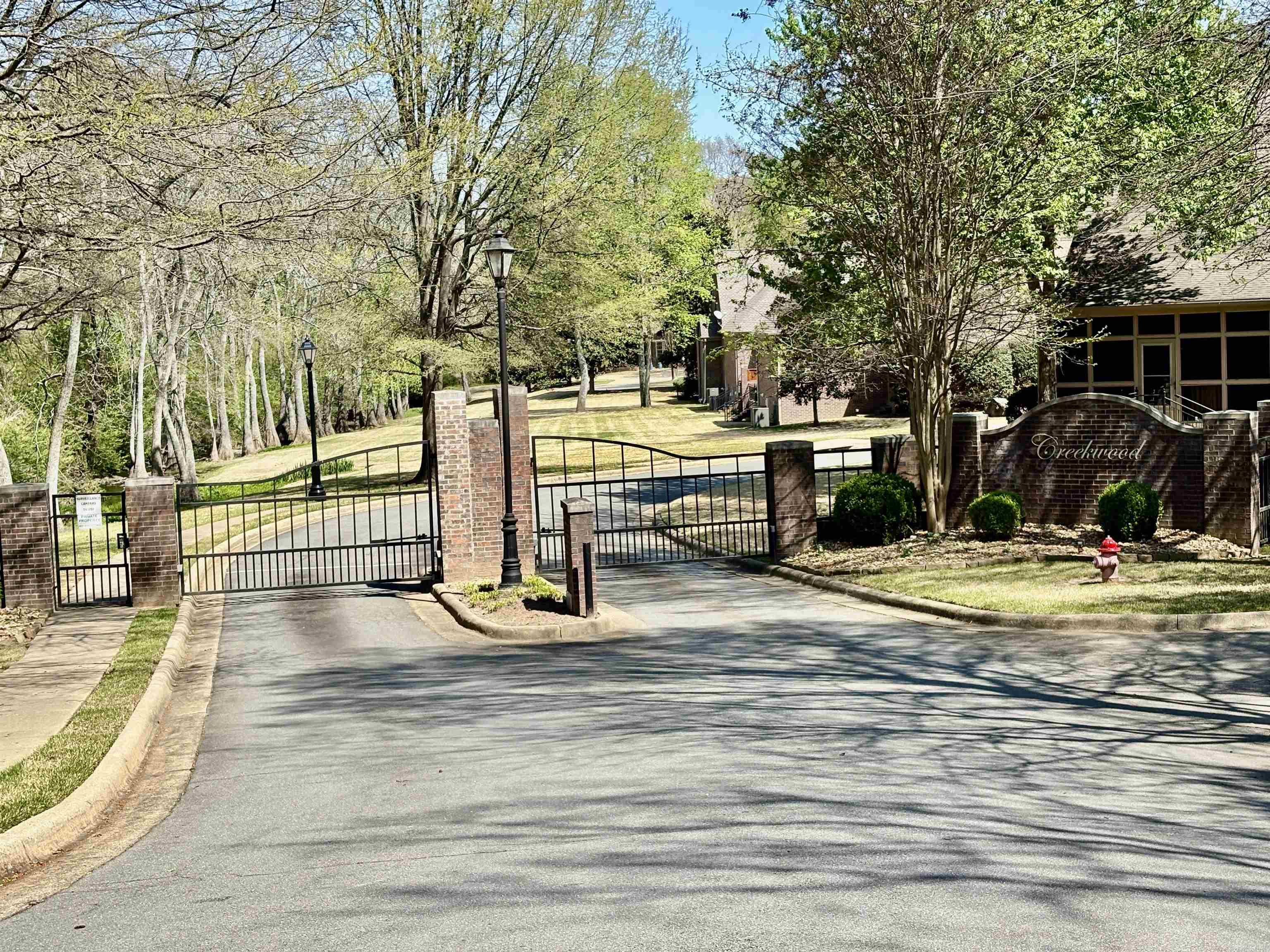 18 creekwood  North Little Rock, AR