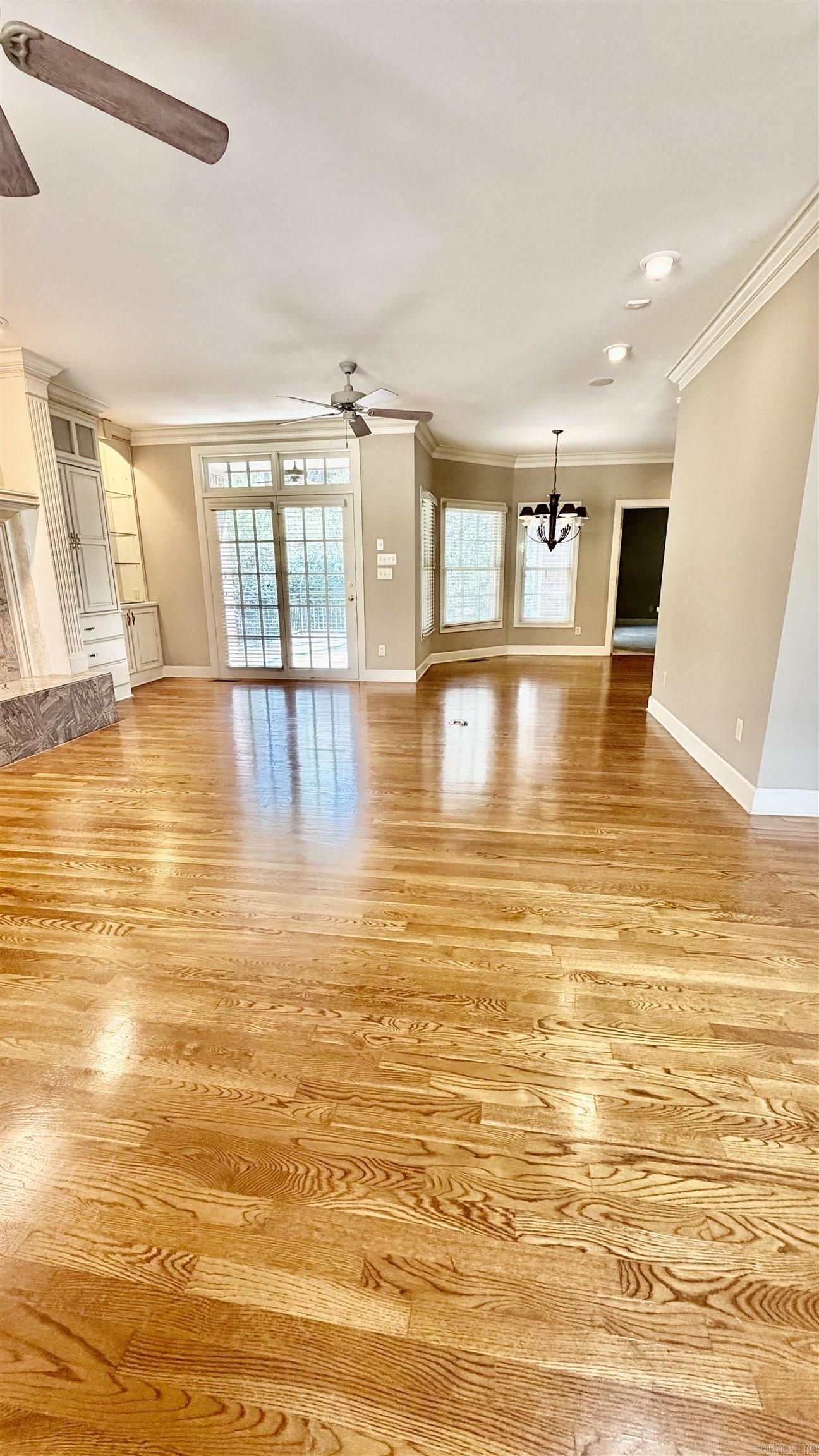 18 creekwood  North Little Rock, AR