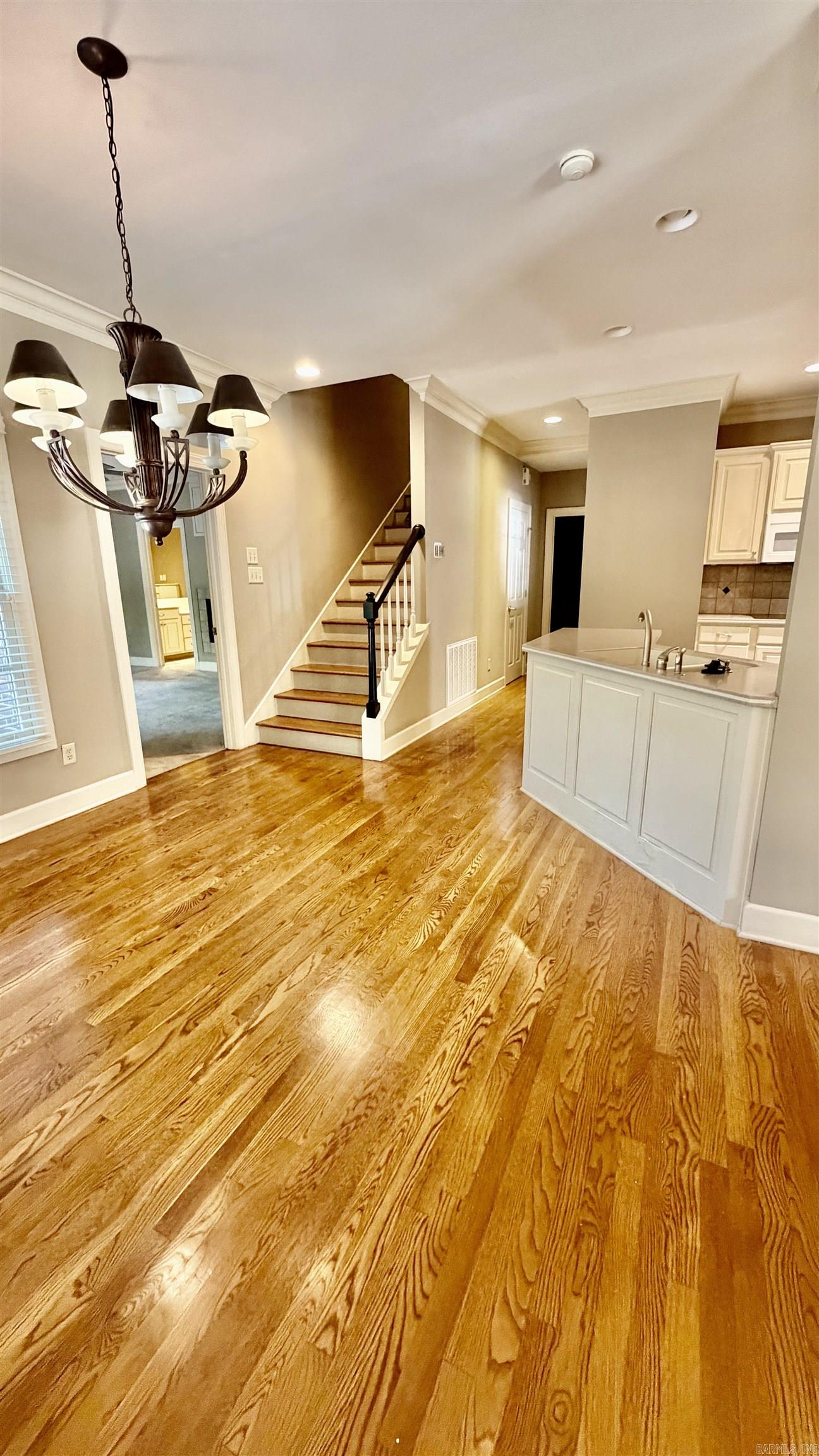 18 creekwood  North Little Rock, AR