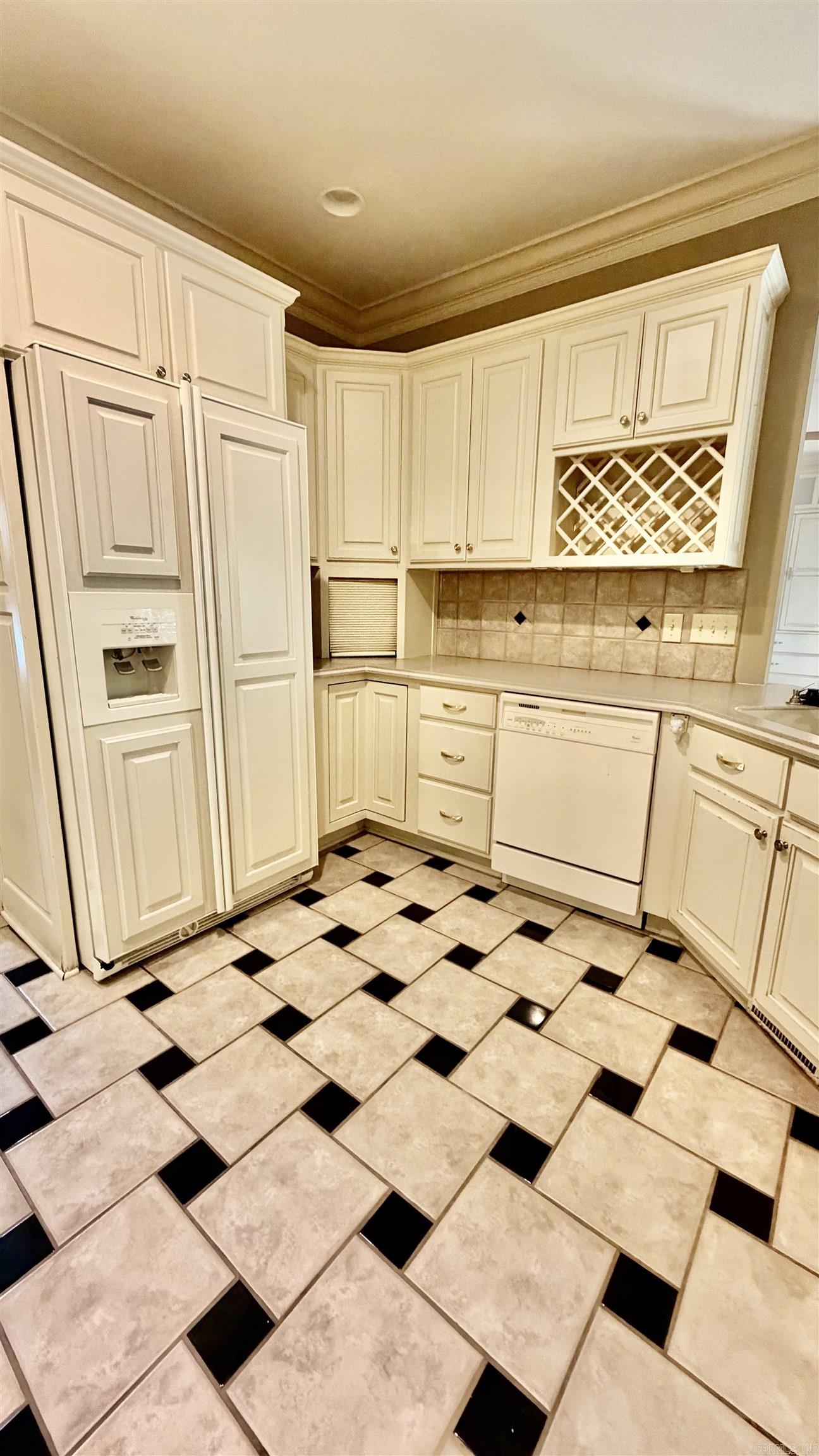 18 creekwood  North Little Rock, AR