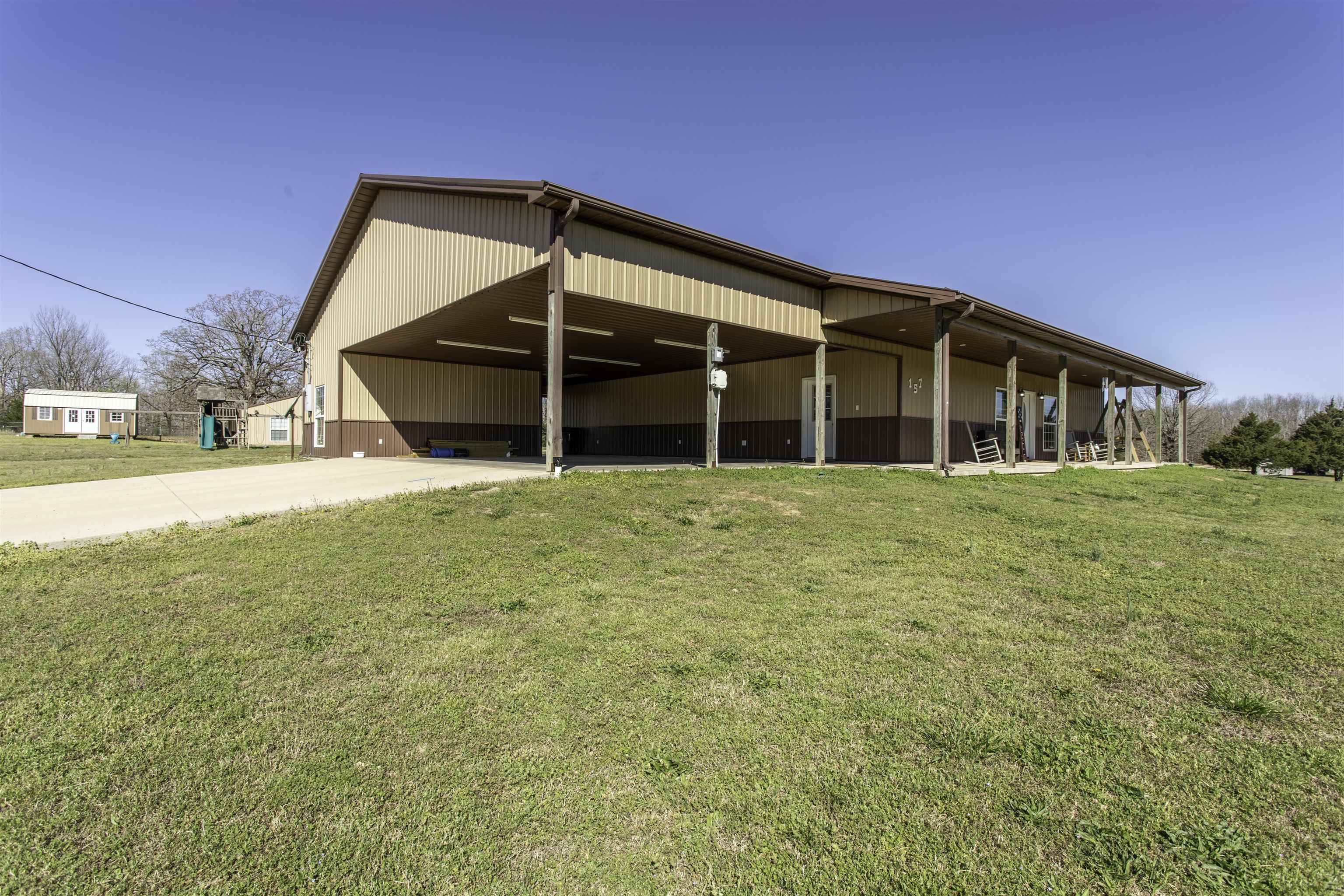 157 Alma  Highland, AR