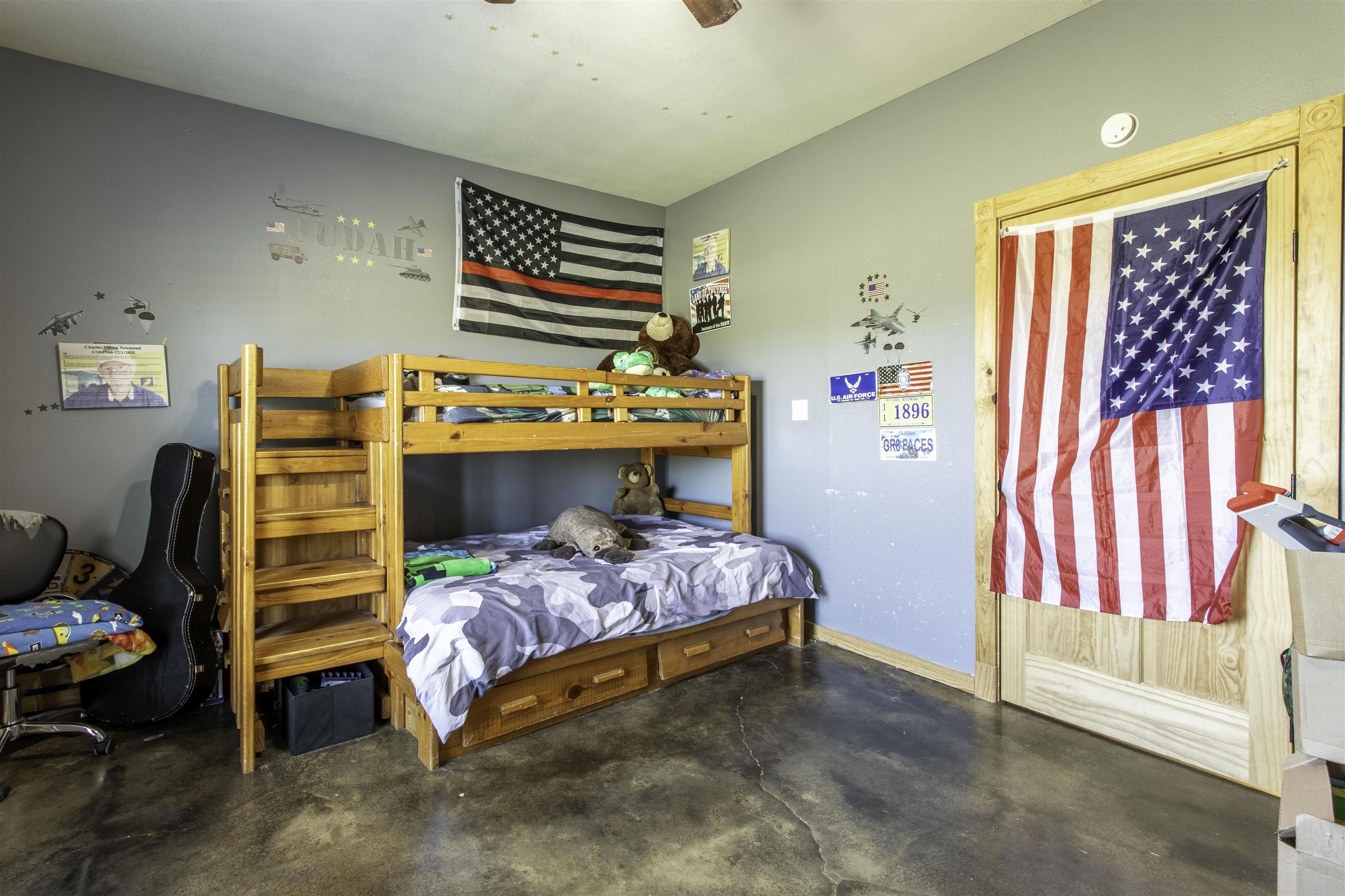 157 Alma  Highland, AR