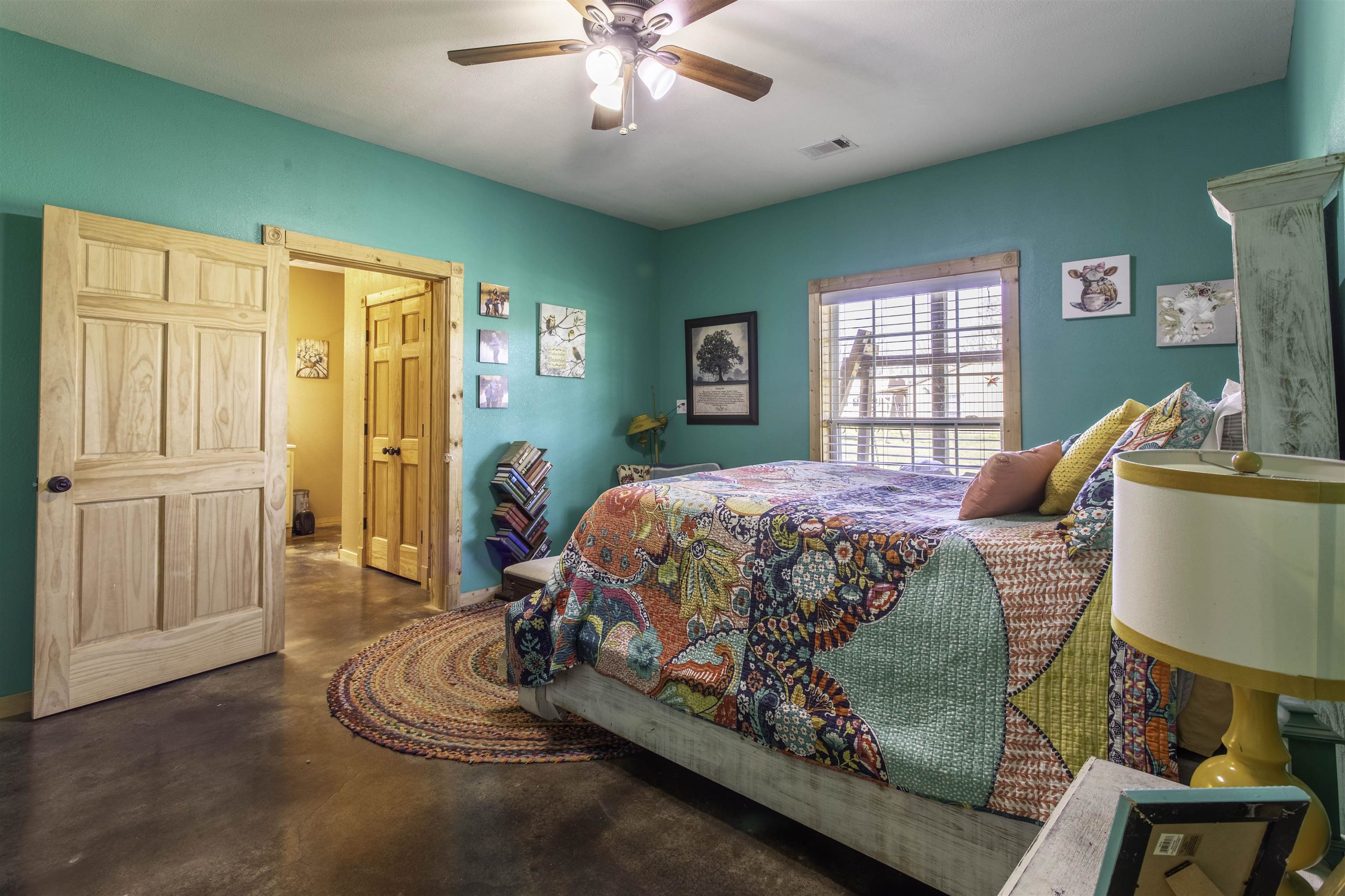 157 Alma  Highland, AR