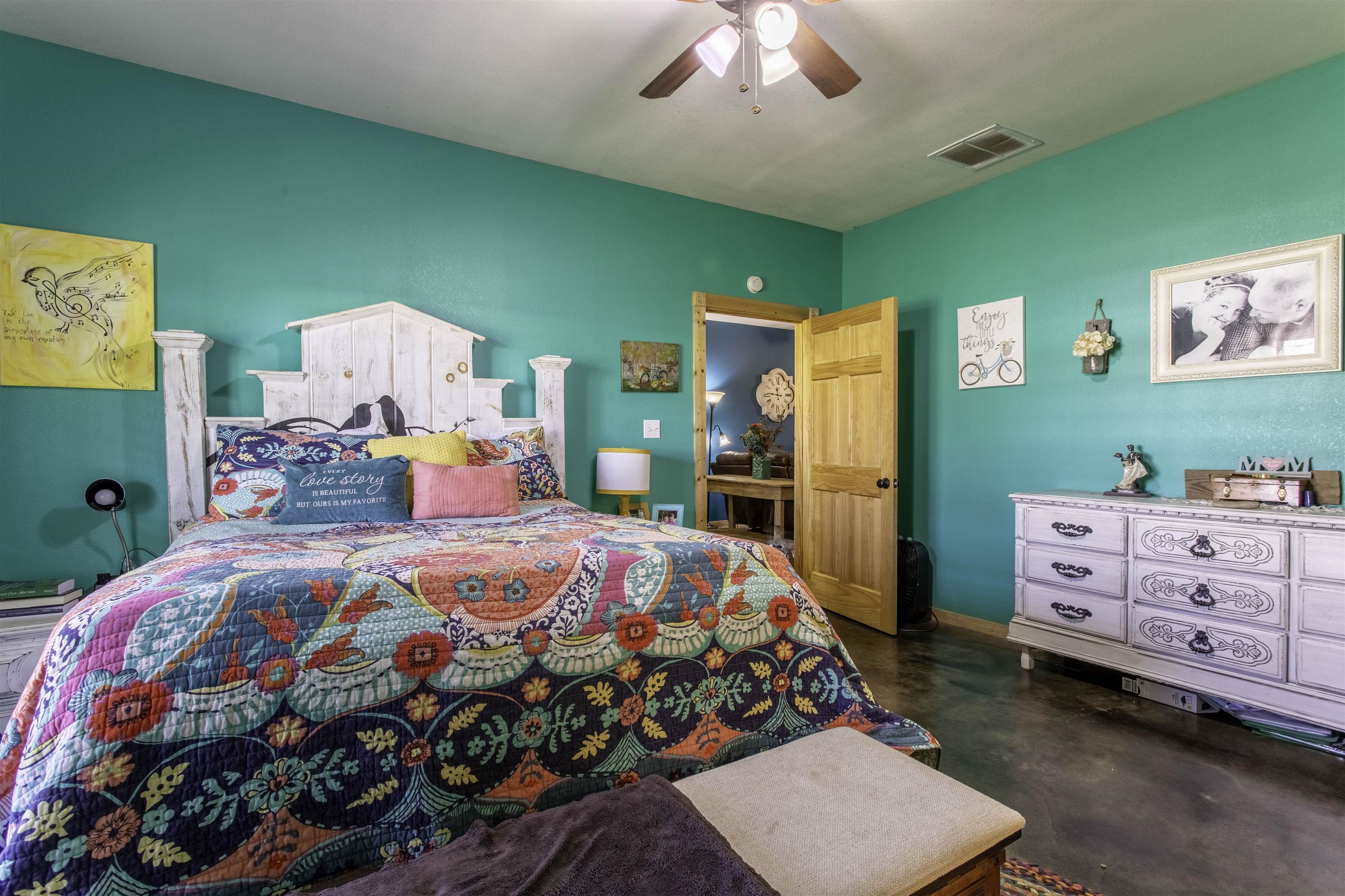 157 Alma  Highland, AR