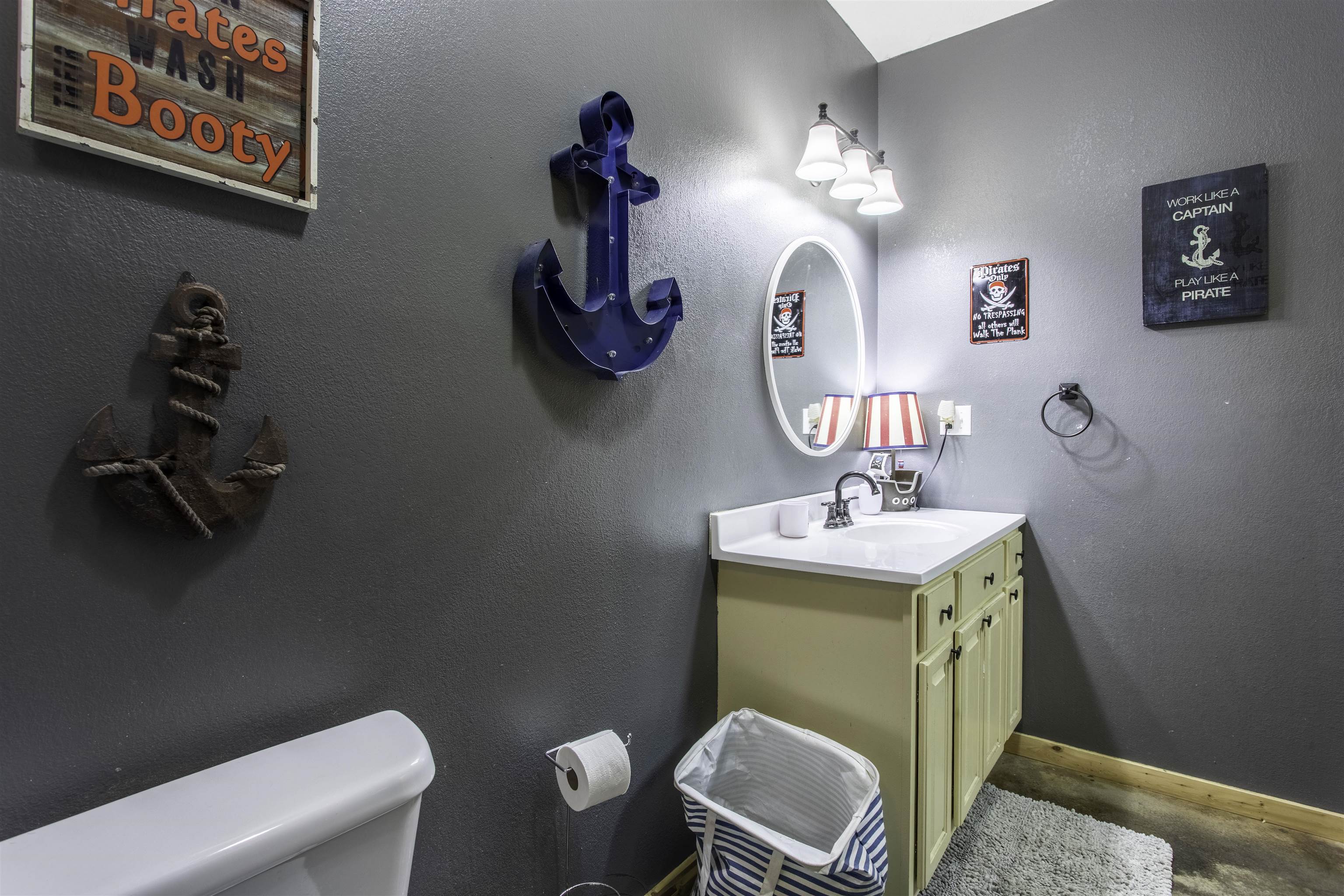 157 Alma  Highland, AR