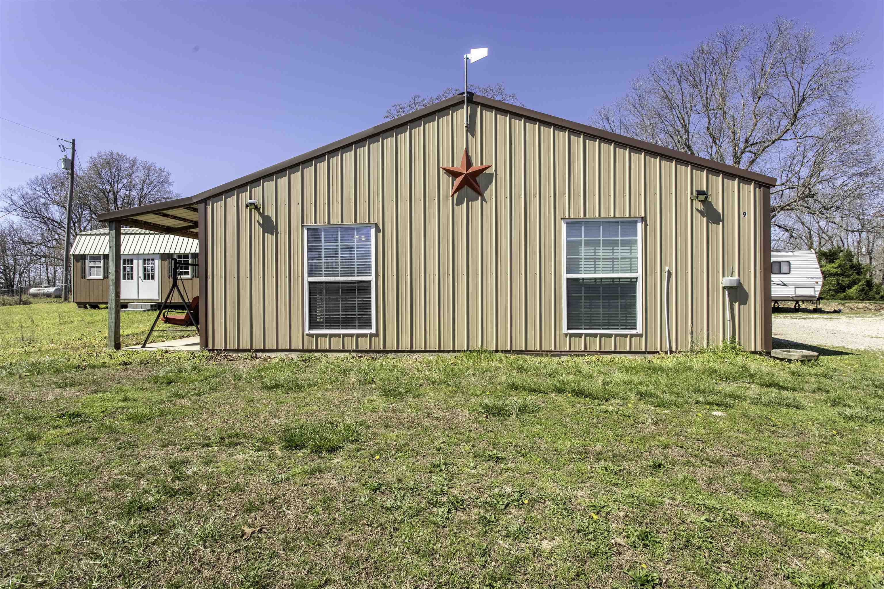 157 Alma  Highland, AR
