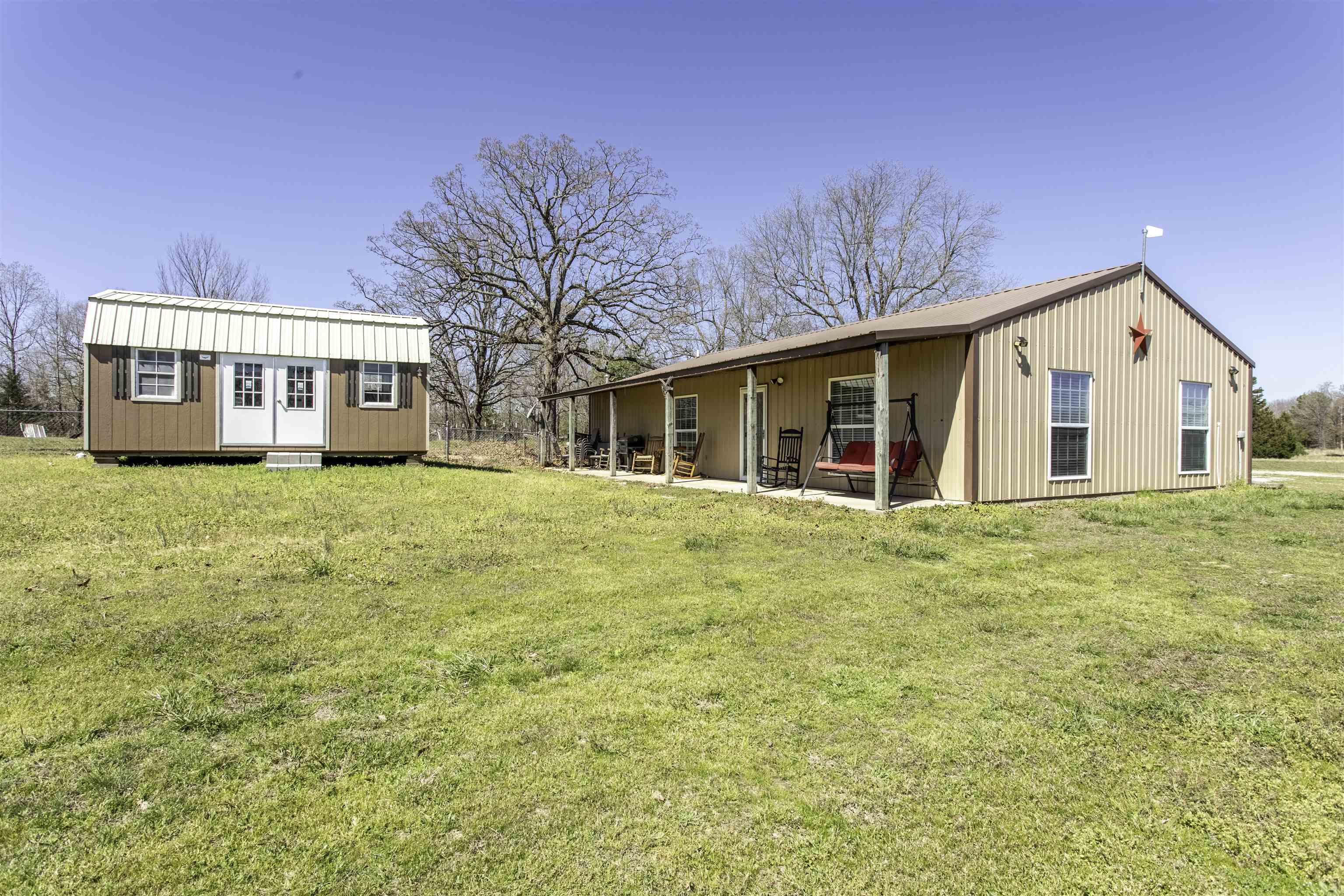157 Alma  Highland, AR