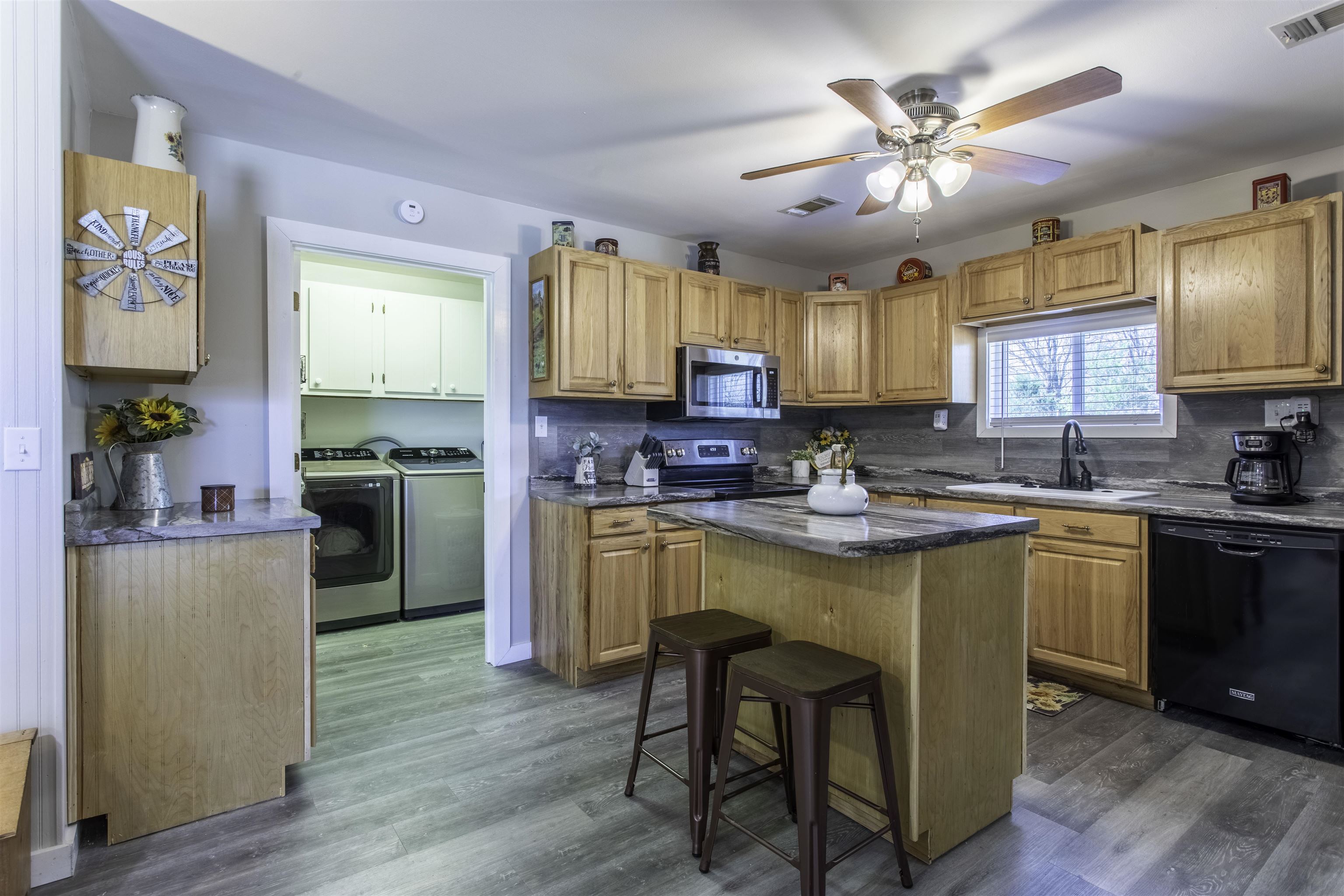 157 Alma  Highland, AR