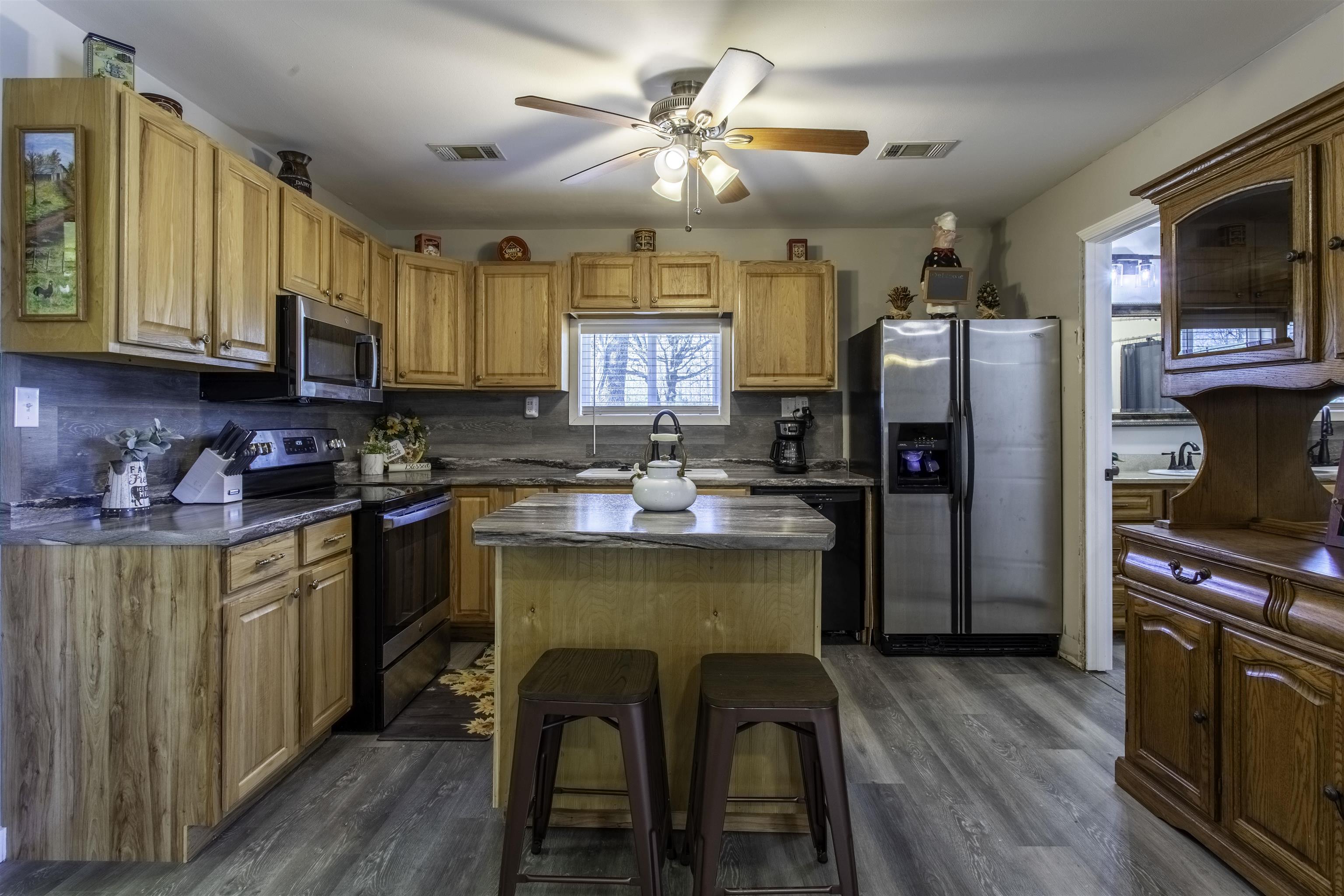 157 Alma  Highland, AR