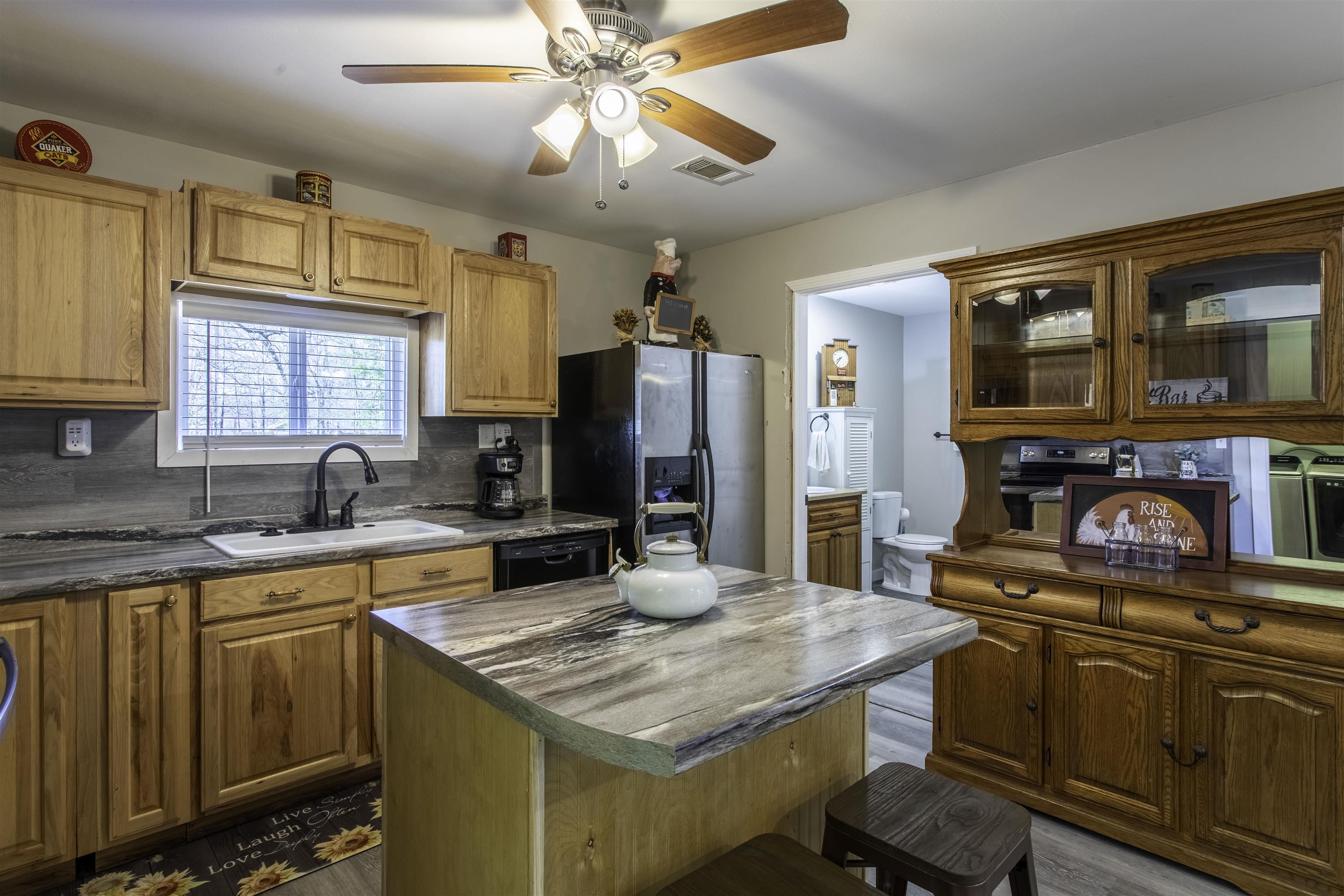 157 Alma  Highland, AR