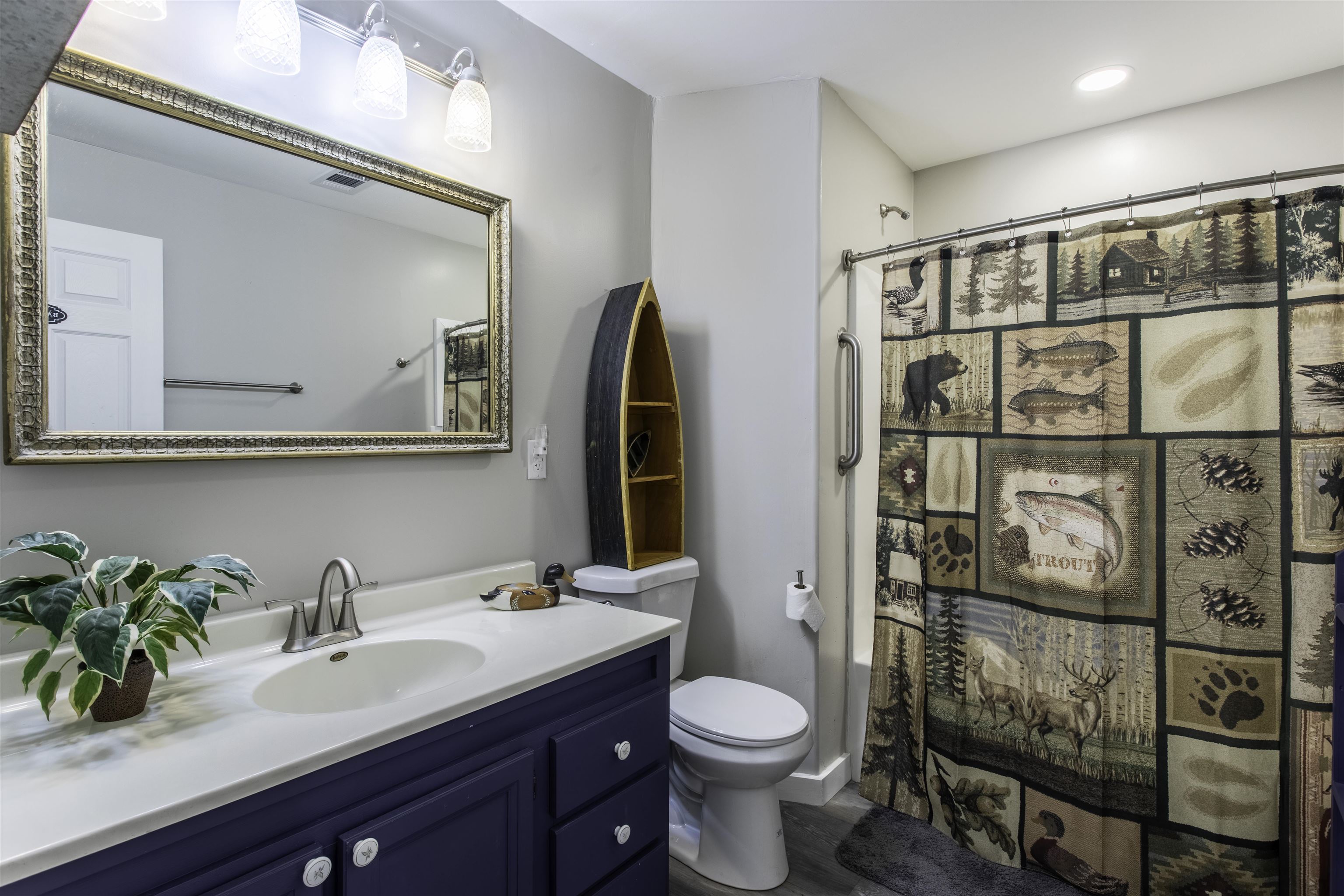 157 Alma  Highland, AR