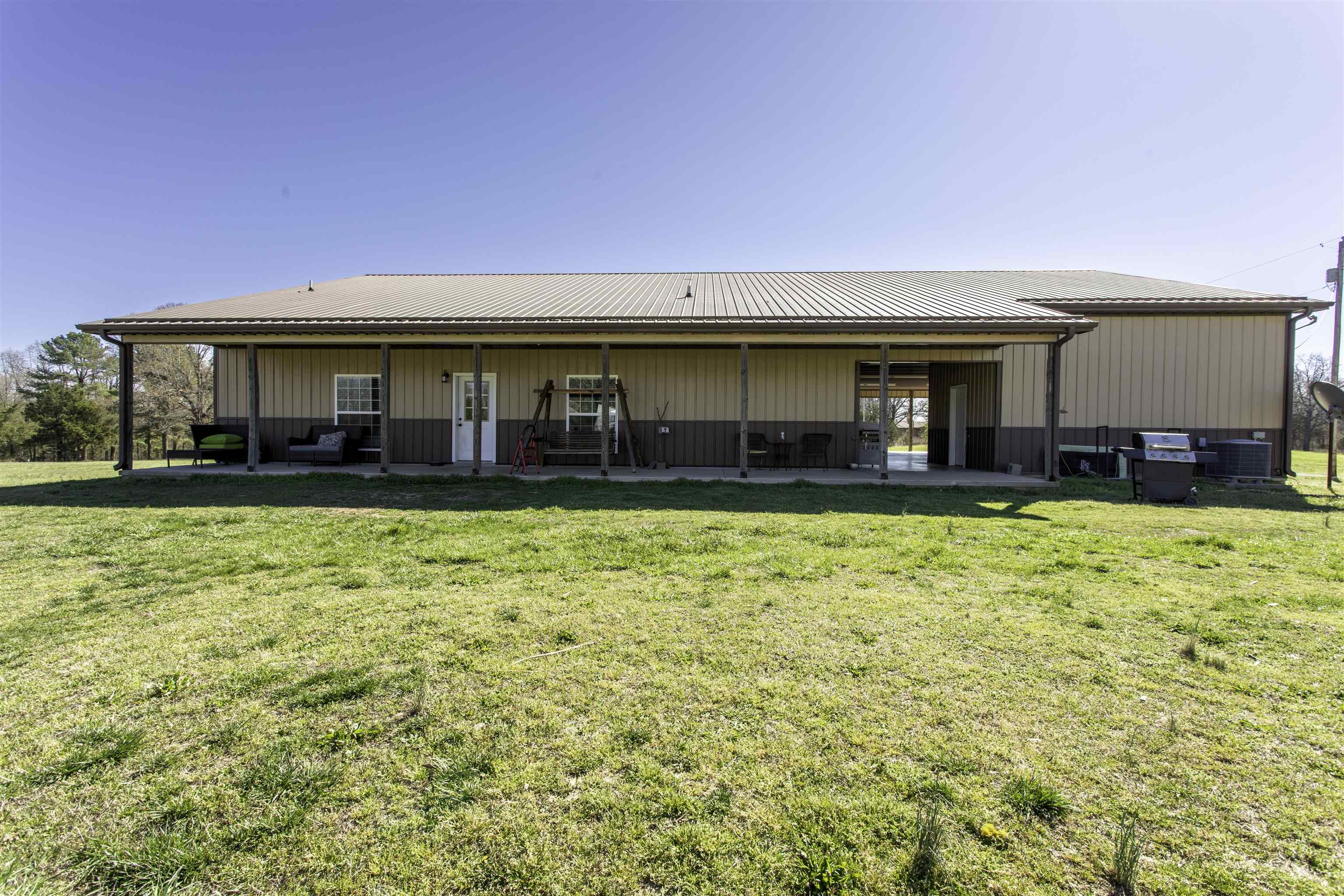 157 Alma  Highland, AR