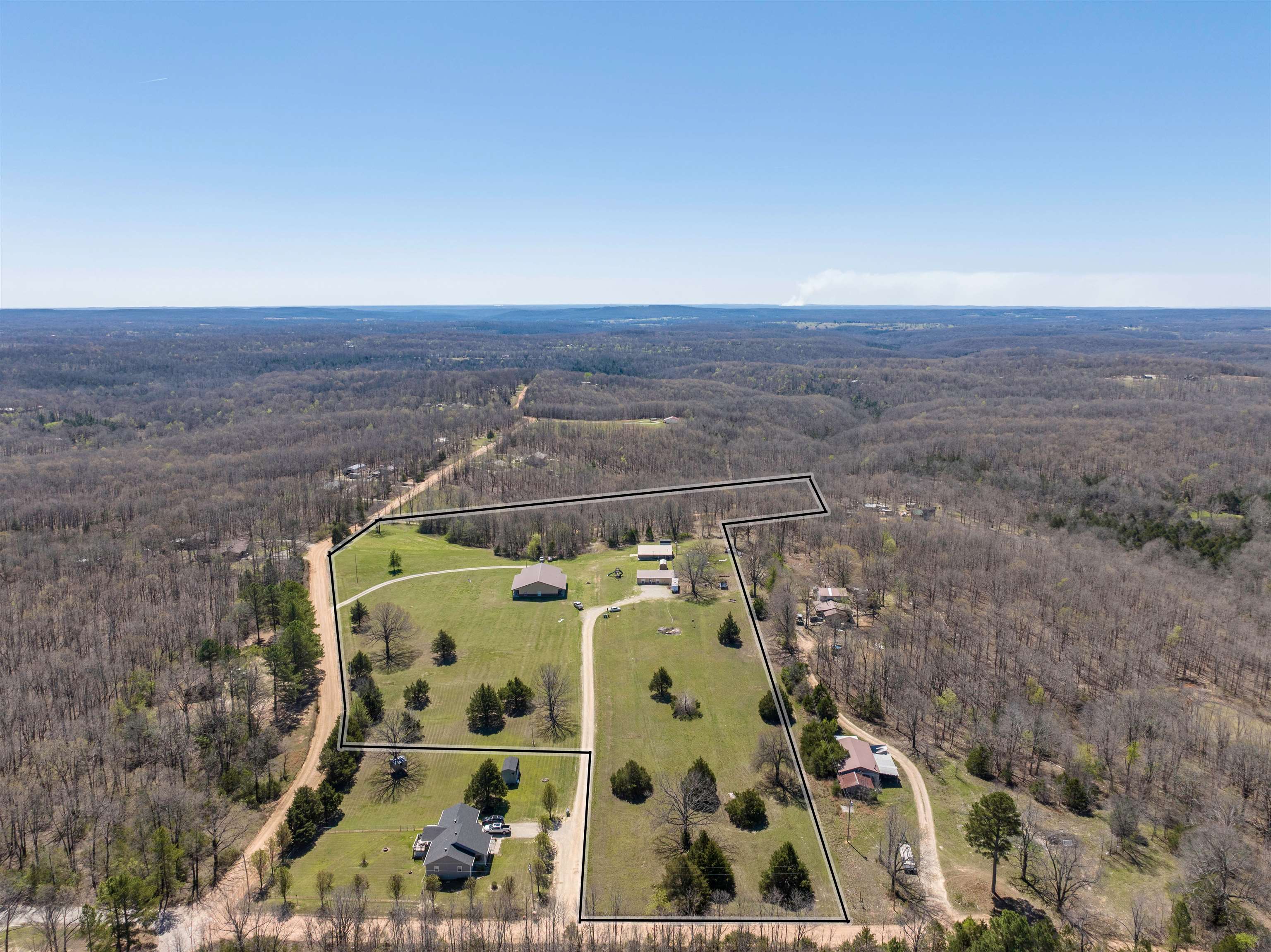 157 Alma  Highland, AR