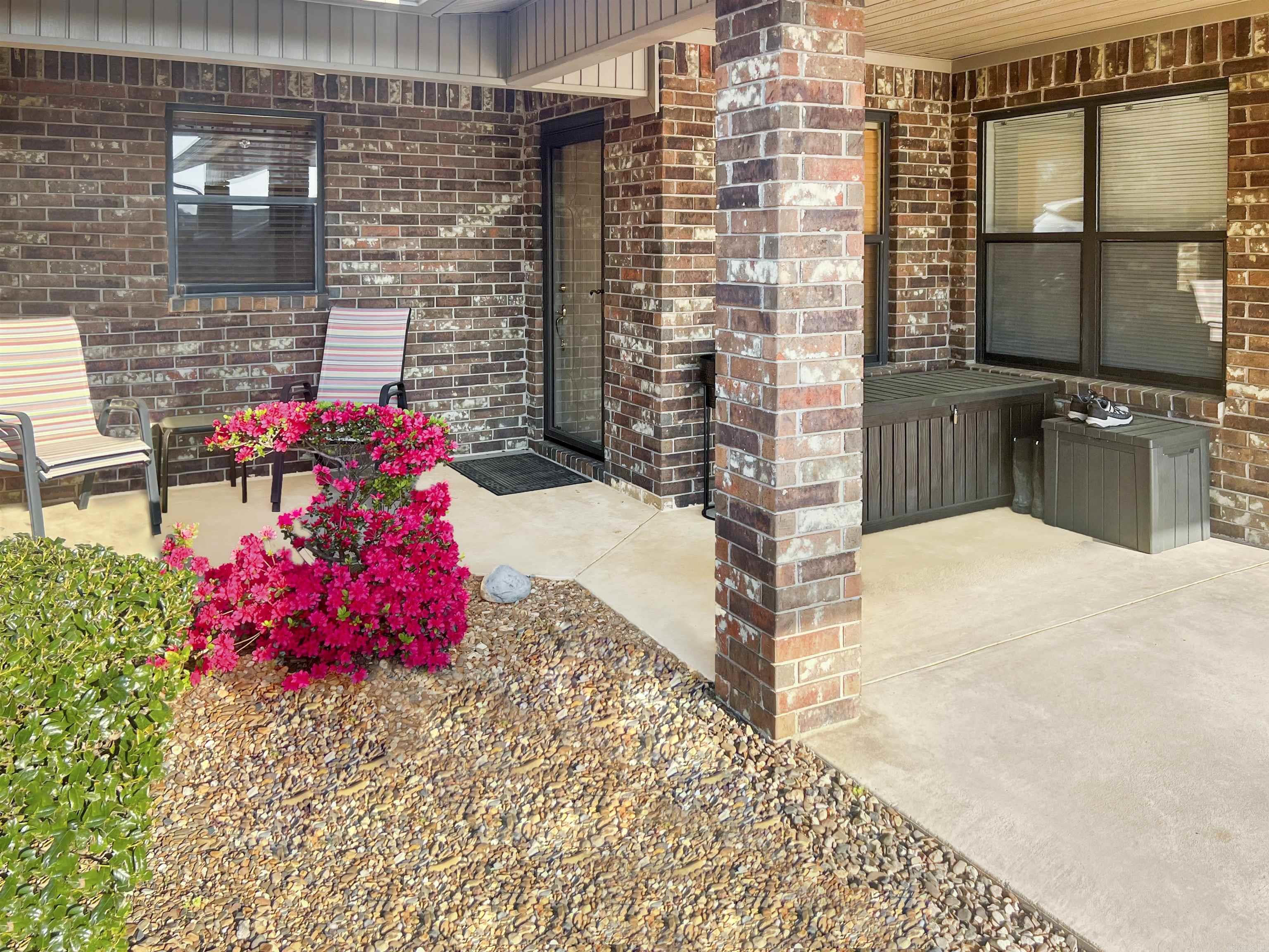 124 CORPORATE  Hot Springs, AR