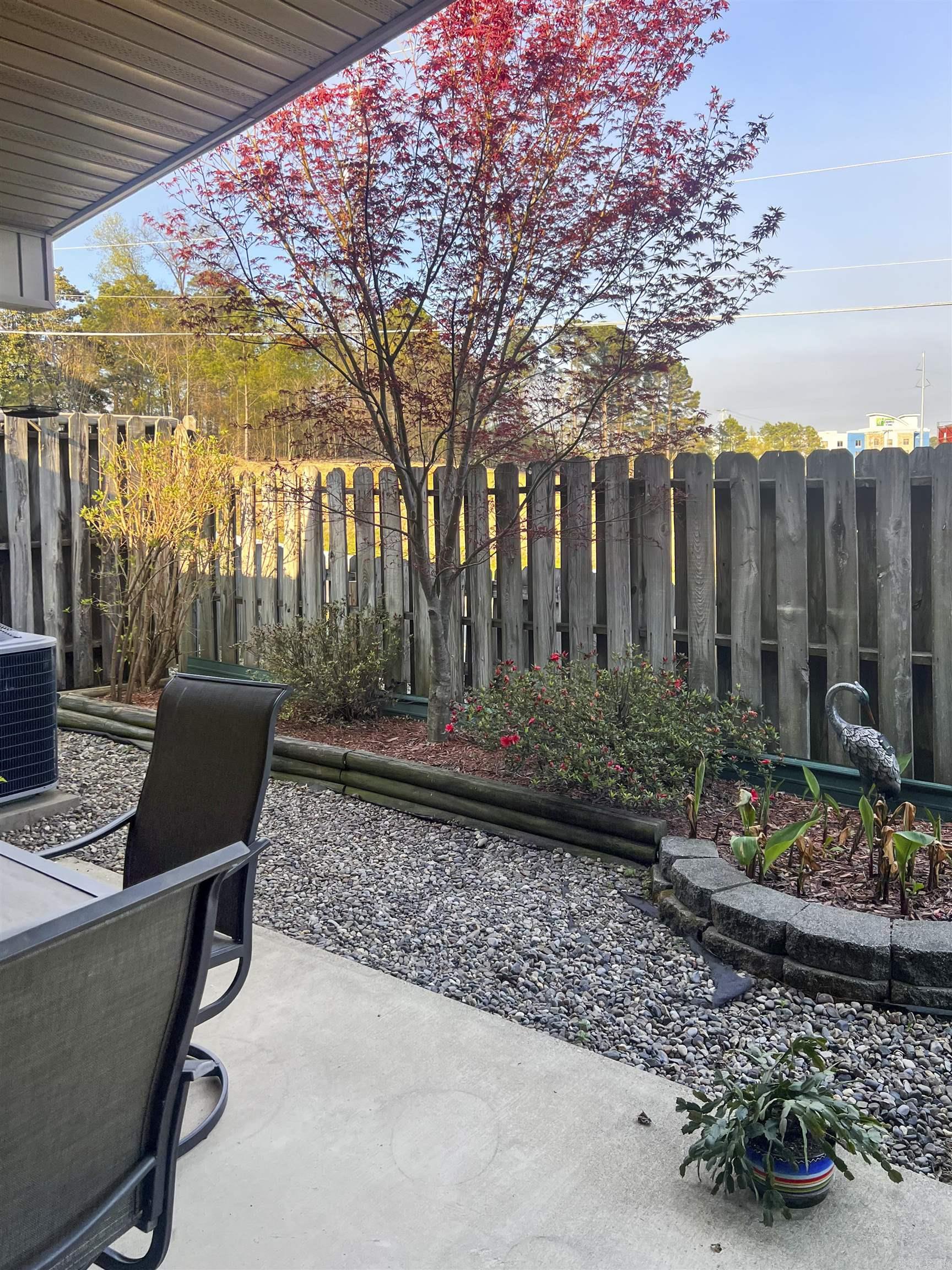 124 CORPORATE  Hot Springs, AR