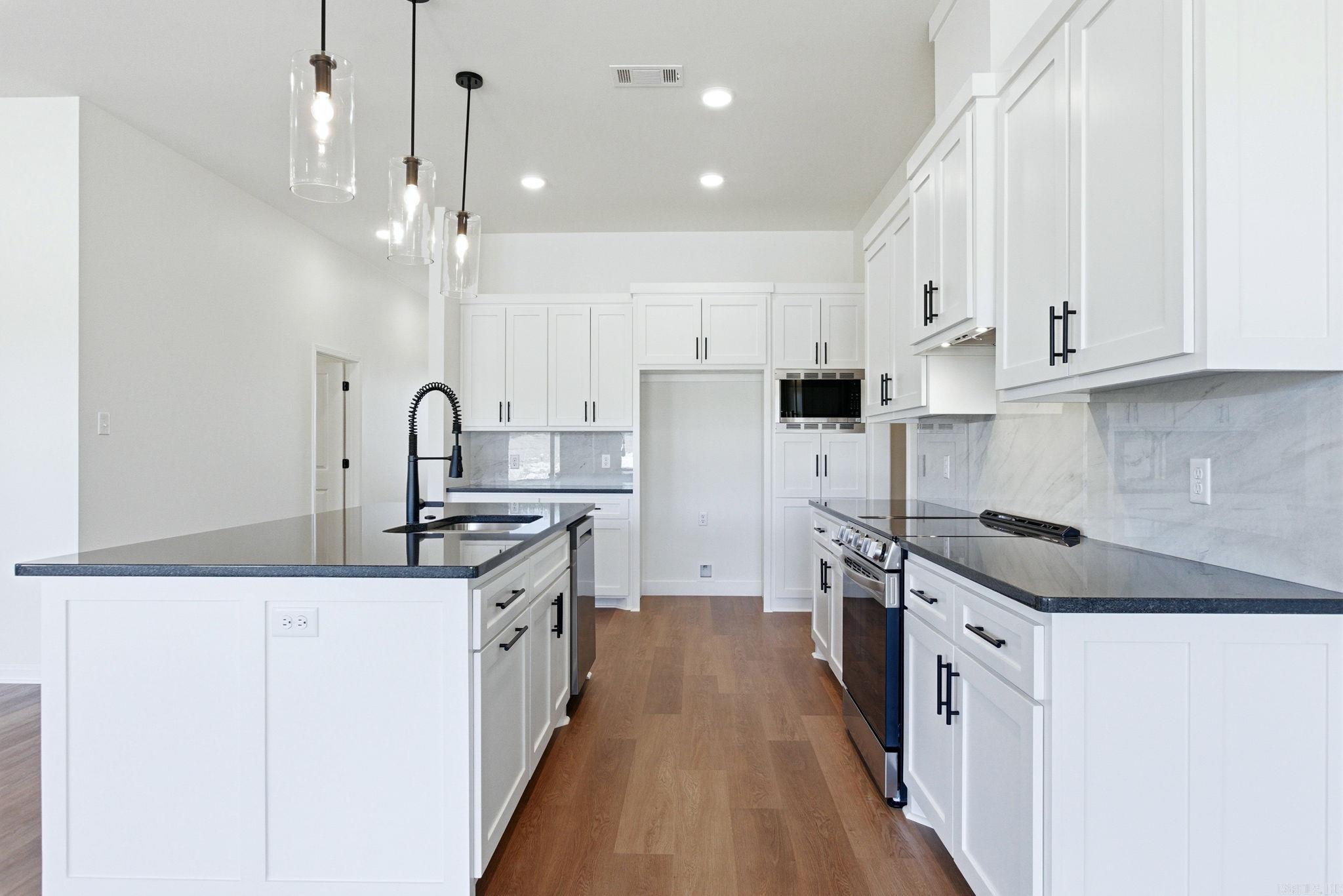 188 Kelton  Hensley, AR