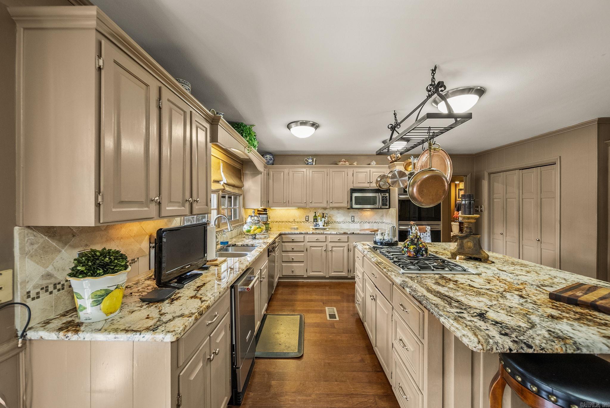 595 Valley Club  Little Rock, AR