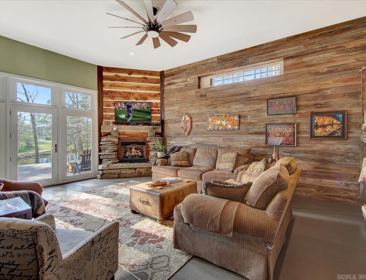 1635 Owl Creek  Royal, AR