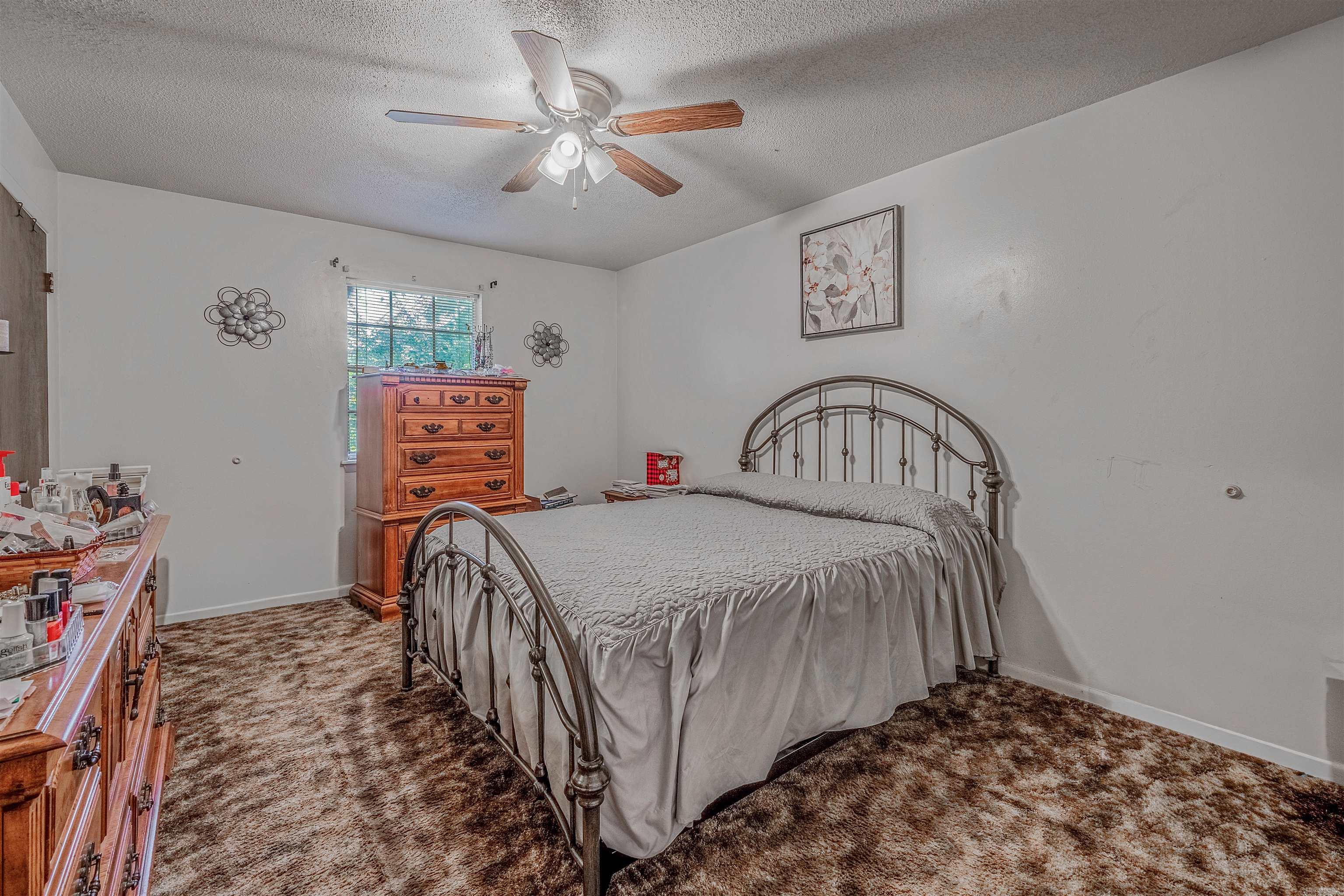 618 & 620 Newcastle Dr  Sherwood, AR