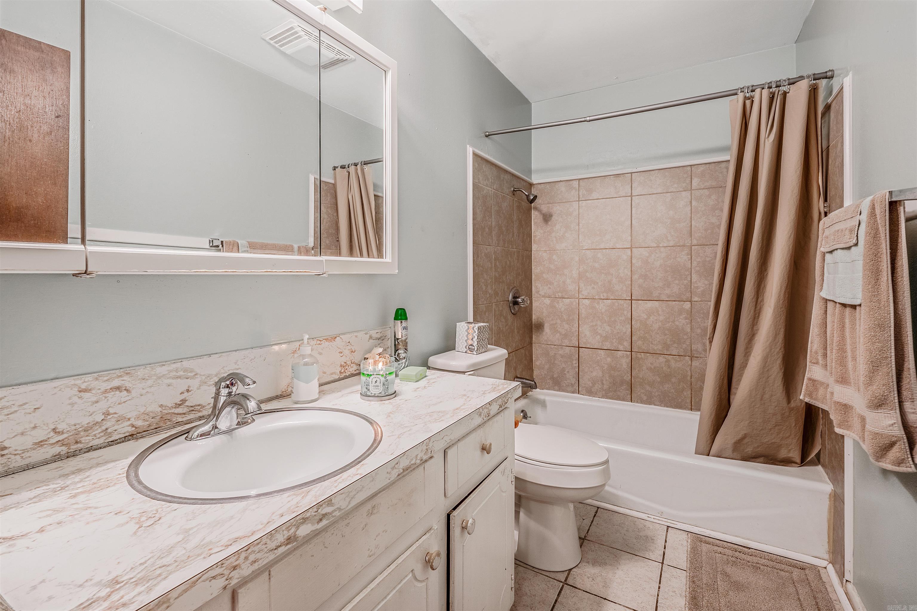 618 & 620 Newcastle Dr  Sherwood, AR