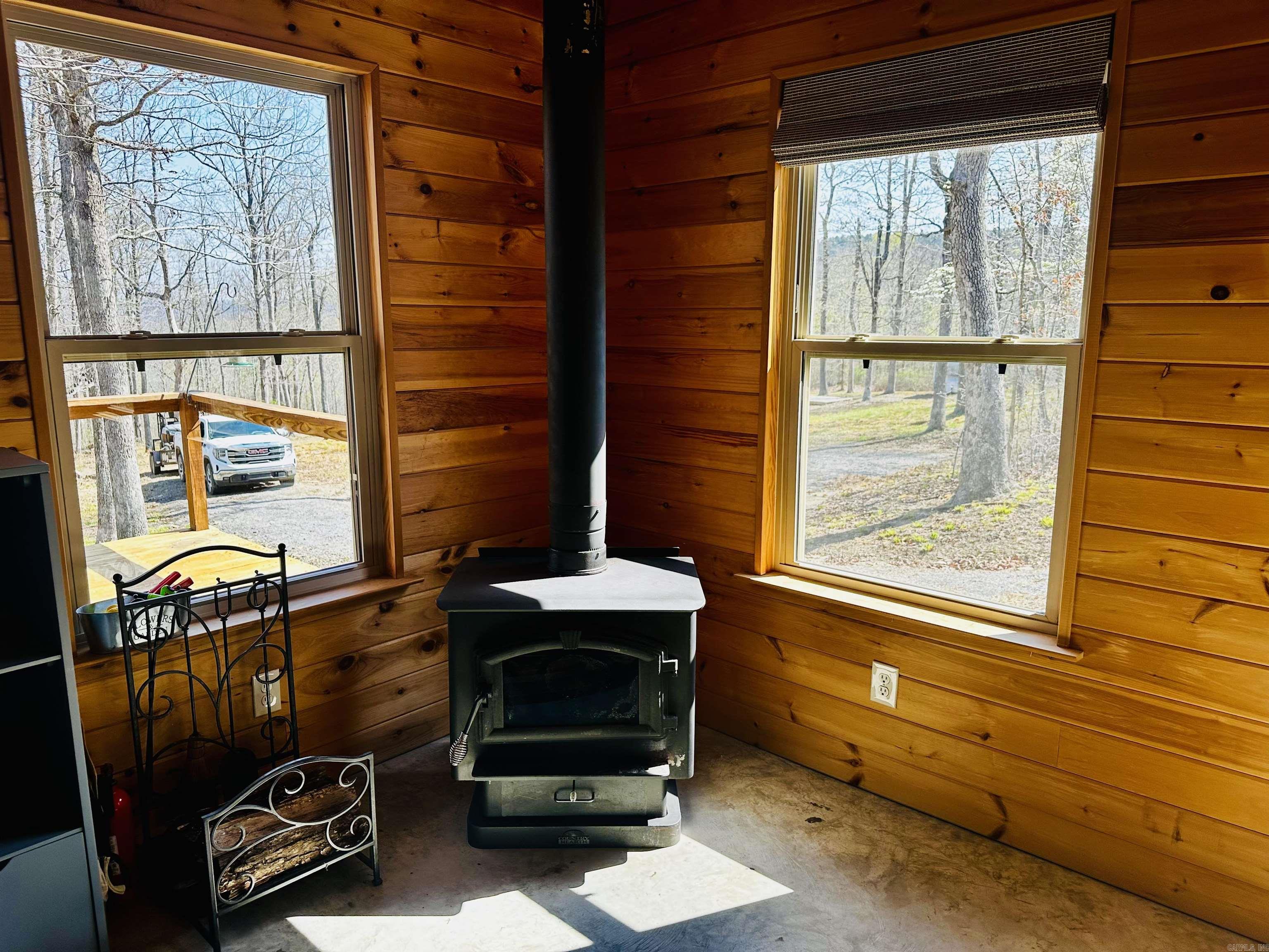 4085 Trace Ridge Rd.  Leslie, AR