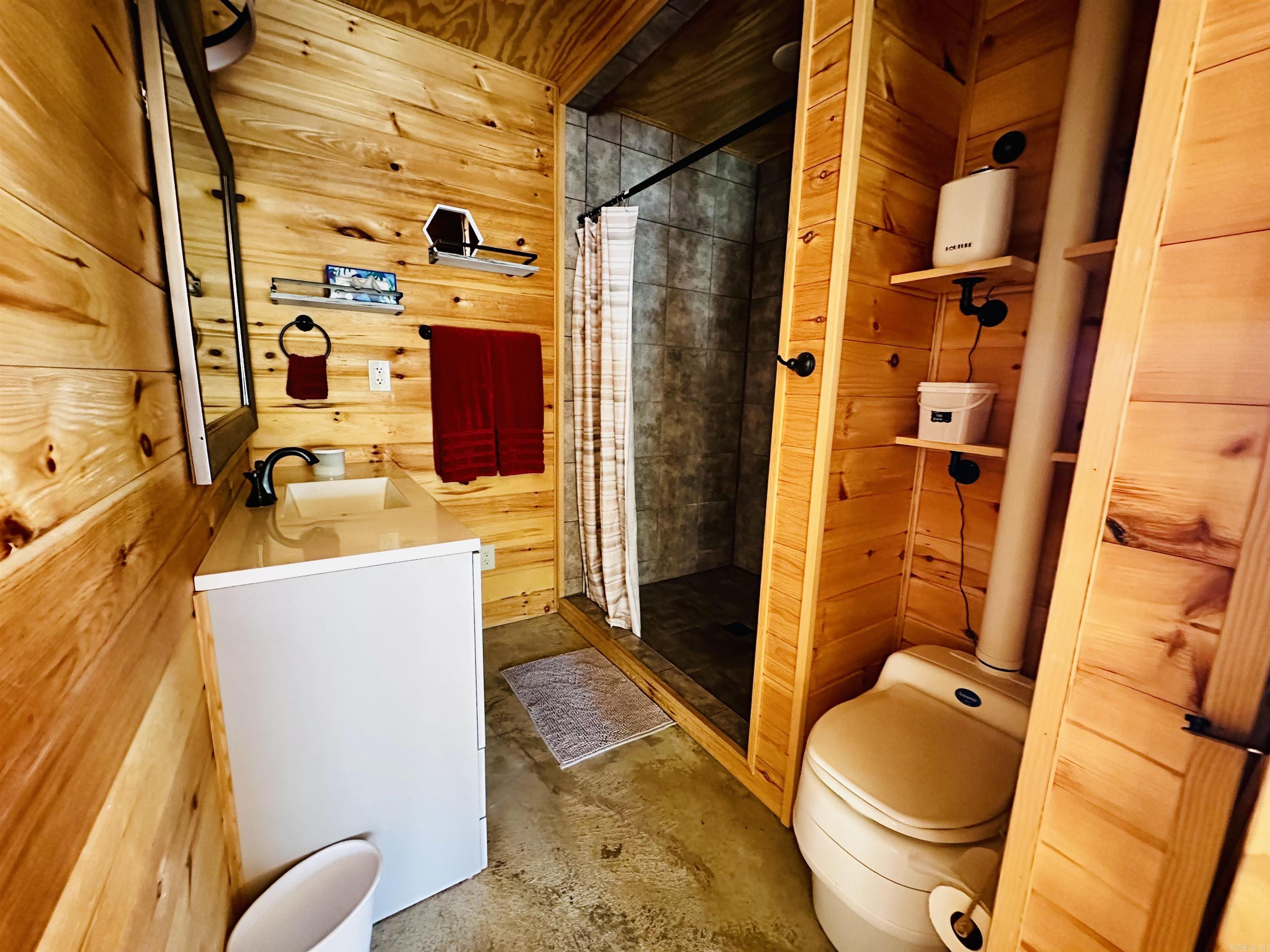 4085 Trace Ridge Rd.  Leslie, AR