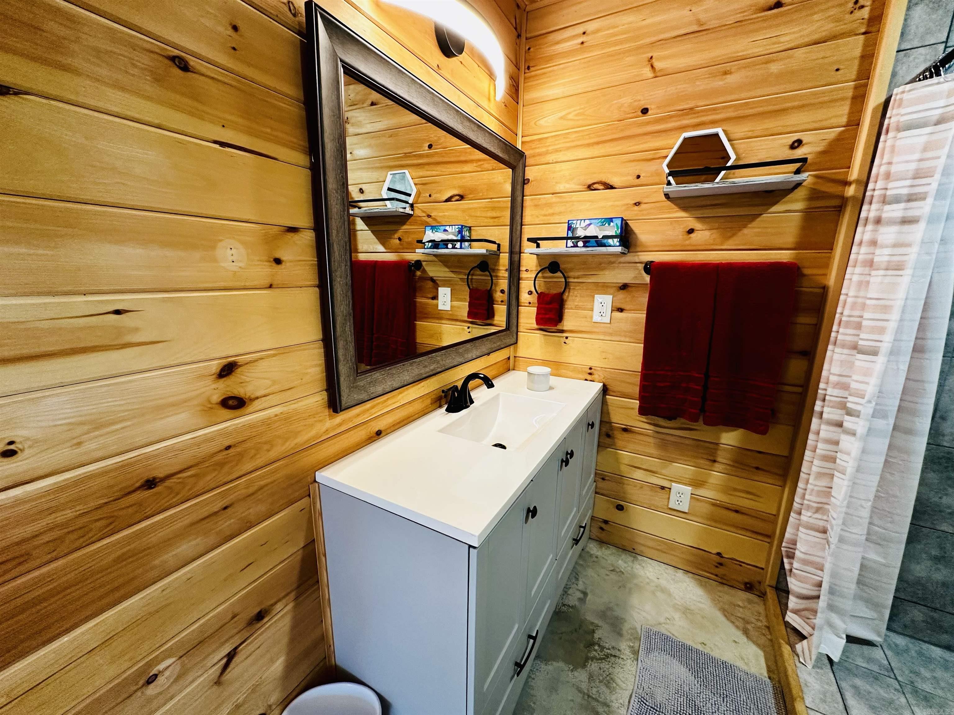 4085 Trace Ridge Rd.  Leslie, AR