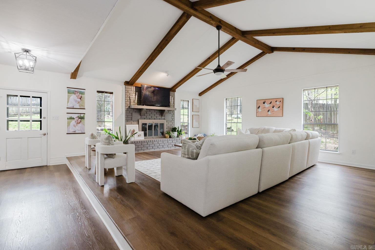 18 Shawnee Forest Cove  Little Rock, AR