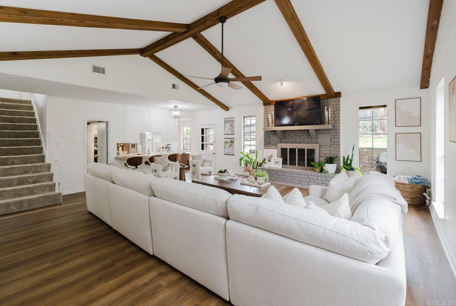 18 Shawnee Forest Cove  Little Rock, AR