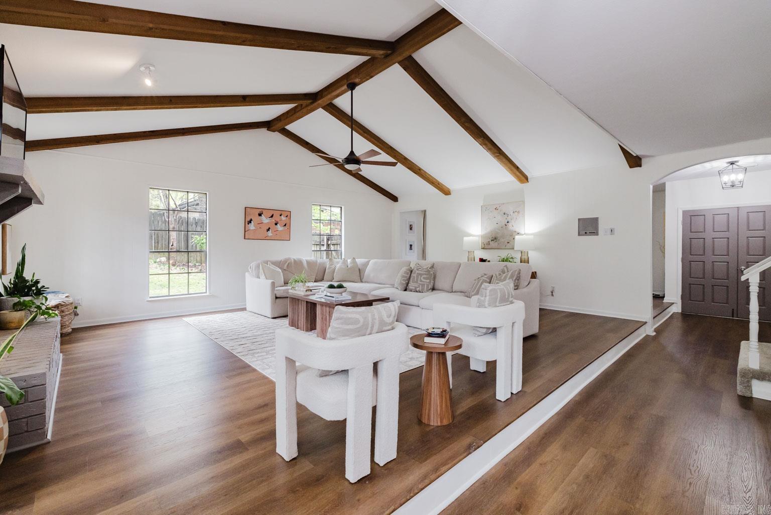 18 Shawnee Forest Cove  Little Rock, AR