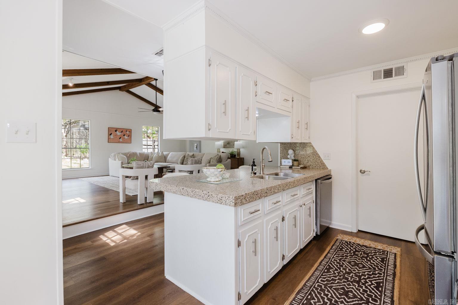 18 Shawnee Forest Cove  Little Rock, AR