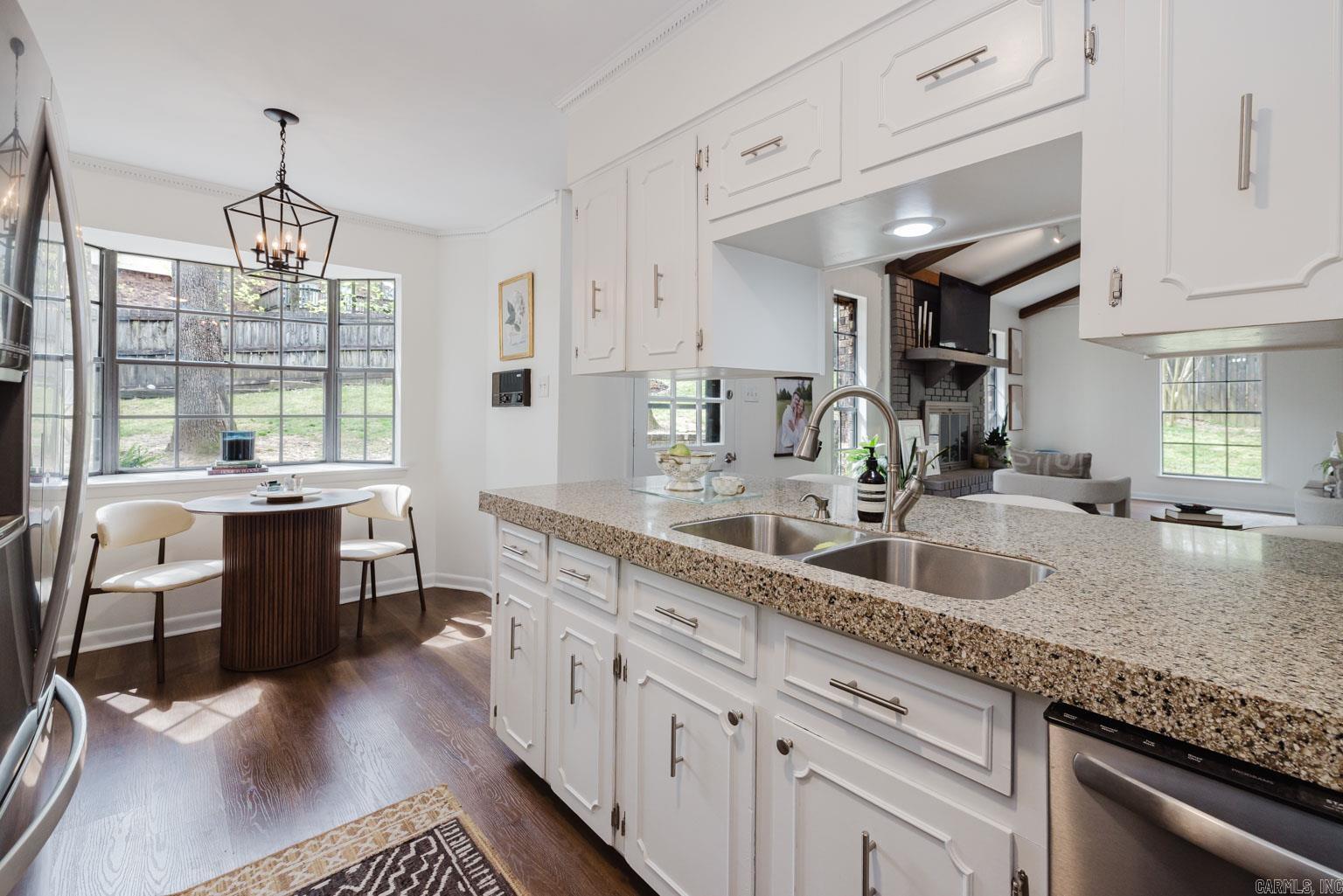 18 Shawnee Forest Cove  Little Rock, AR