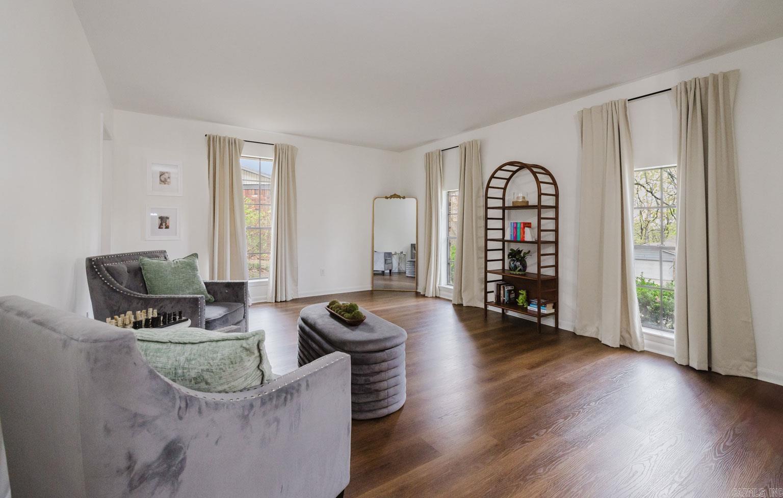 18 Shawnee Forest Cove  Little Rock, AR