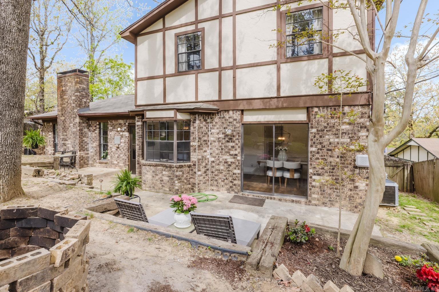 18 Shawnee Forest Cove  Little Rock, AR